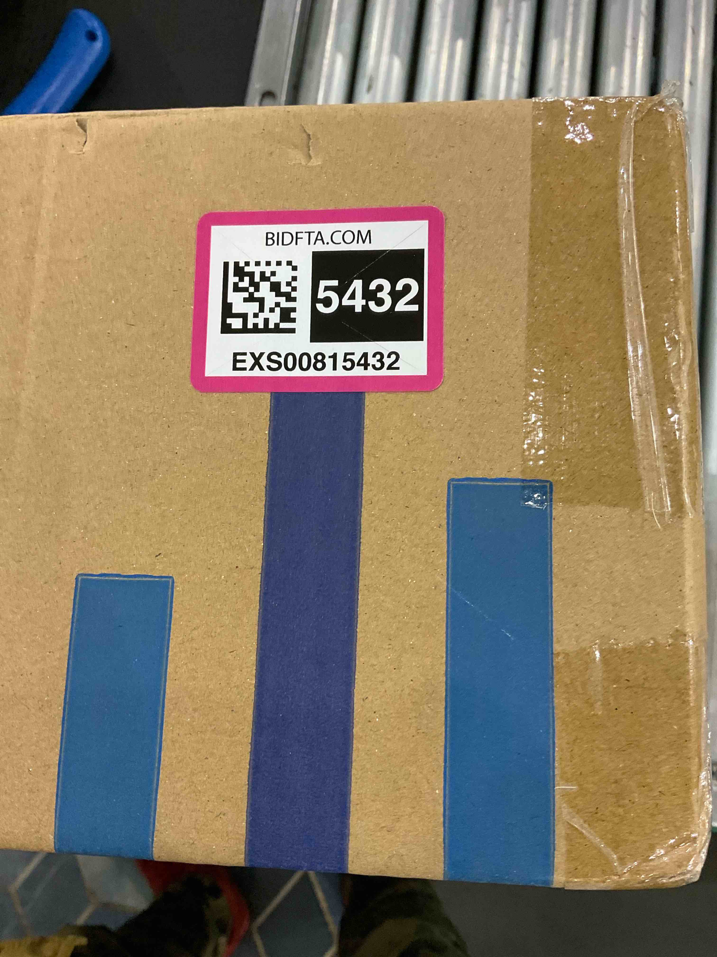 https://s3.amazonaws.com/lotting-images-prod/bidfta/EXS00815432_1698751262368.jpeg