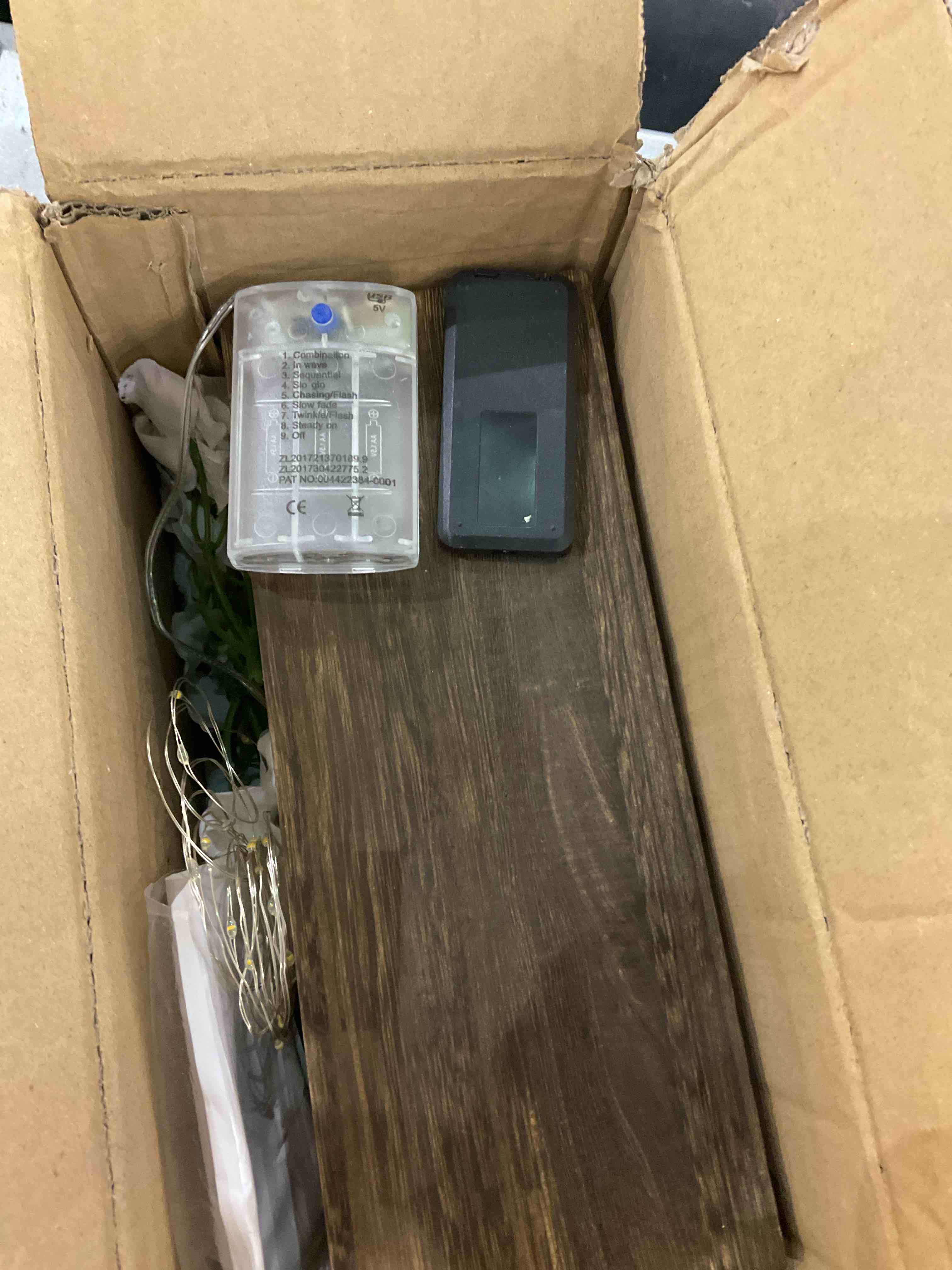 https://s3.amazonaws.com/lotting-images-prod/bidfta/EXS00815572_1699534839748.jpeg