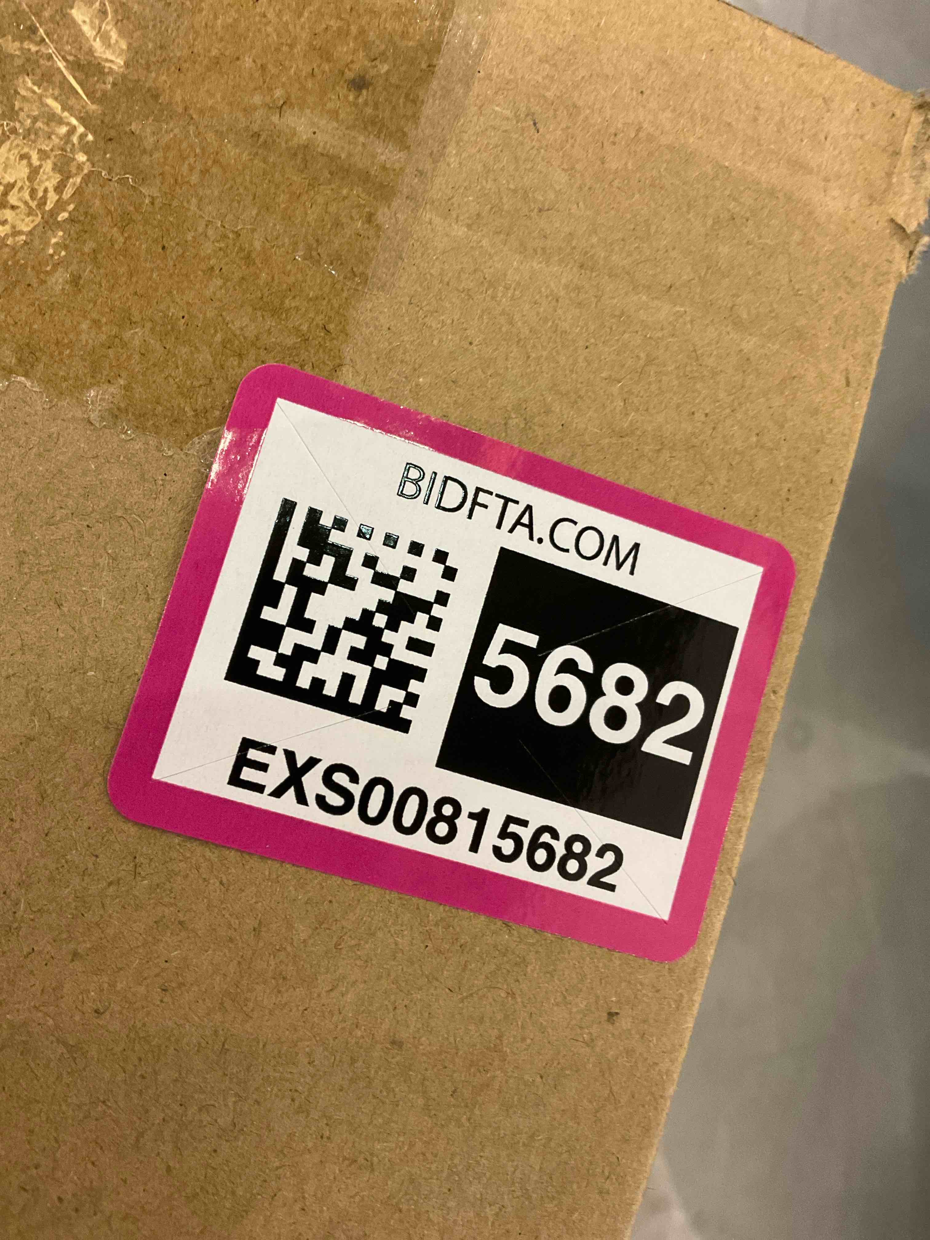 https://s3.amazonaws.com/lotting-images-prod/bidfta/EXS00815682_1699554678092.jpeg
