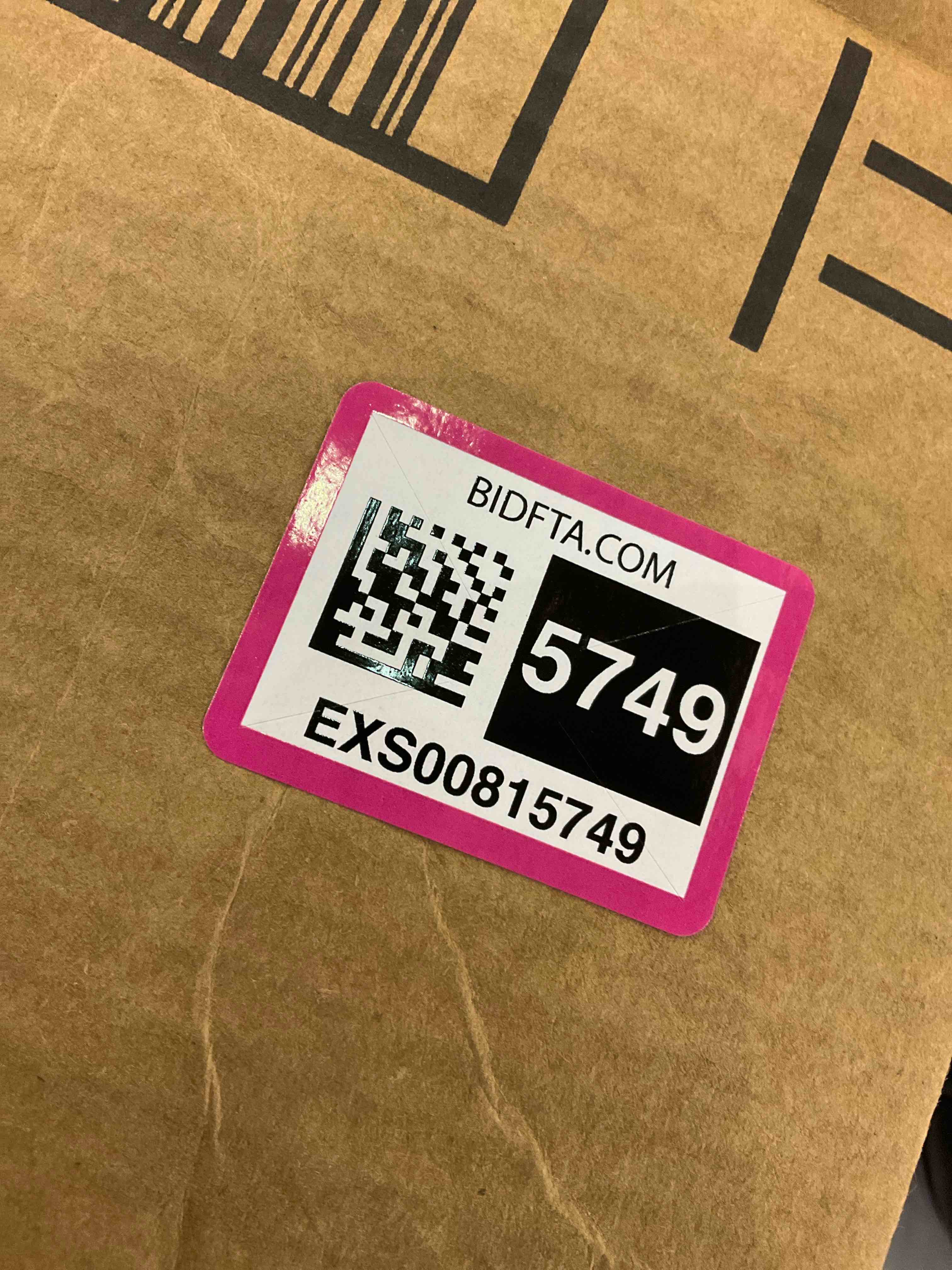 https://s3.amazonaws.com/lotting-images-prod/bidfta/EXS00815749_1699623959368.jpeg