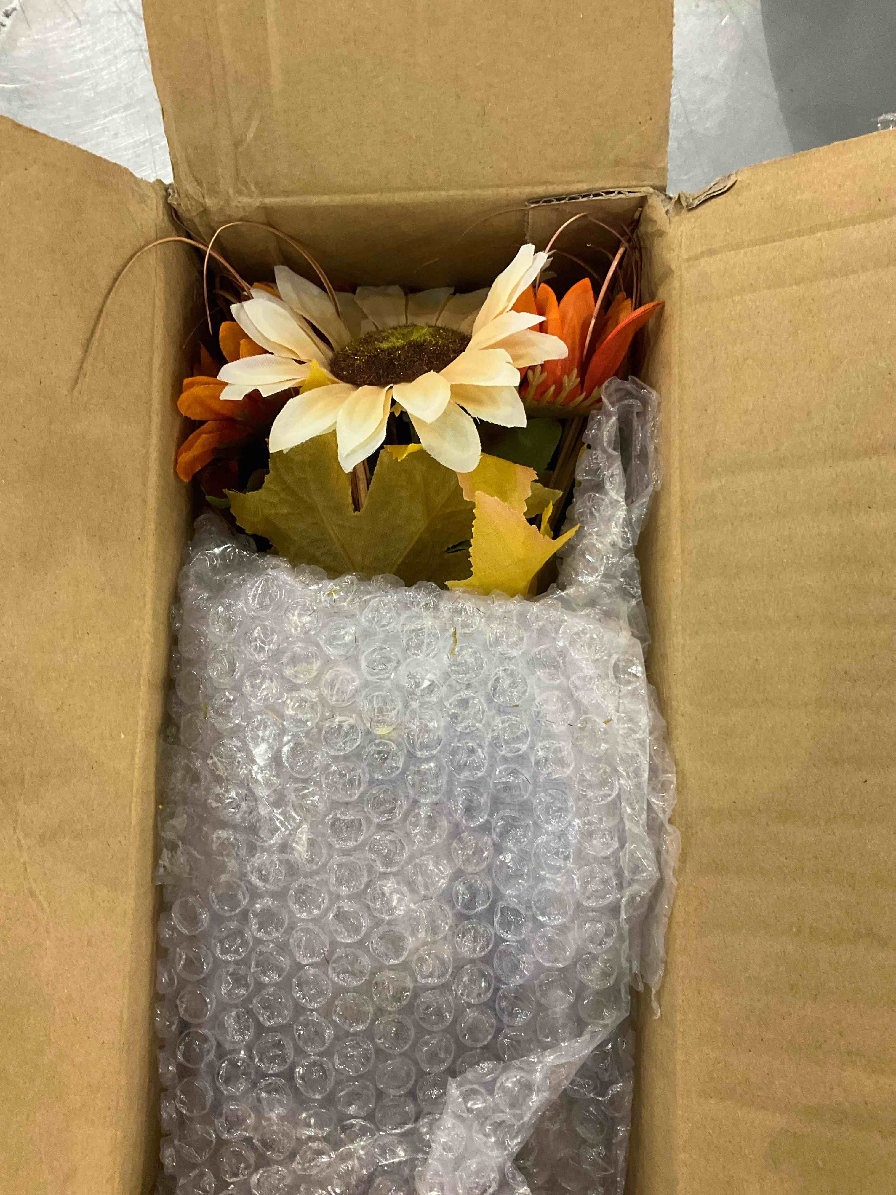 https://s3.amazonaws.com/lotting-images-prod/bidfta/EXS00815751_1699624300158.jpeg