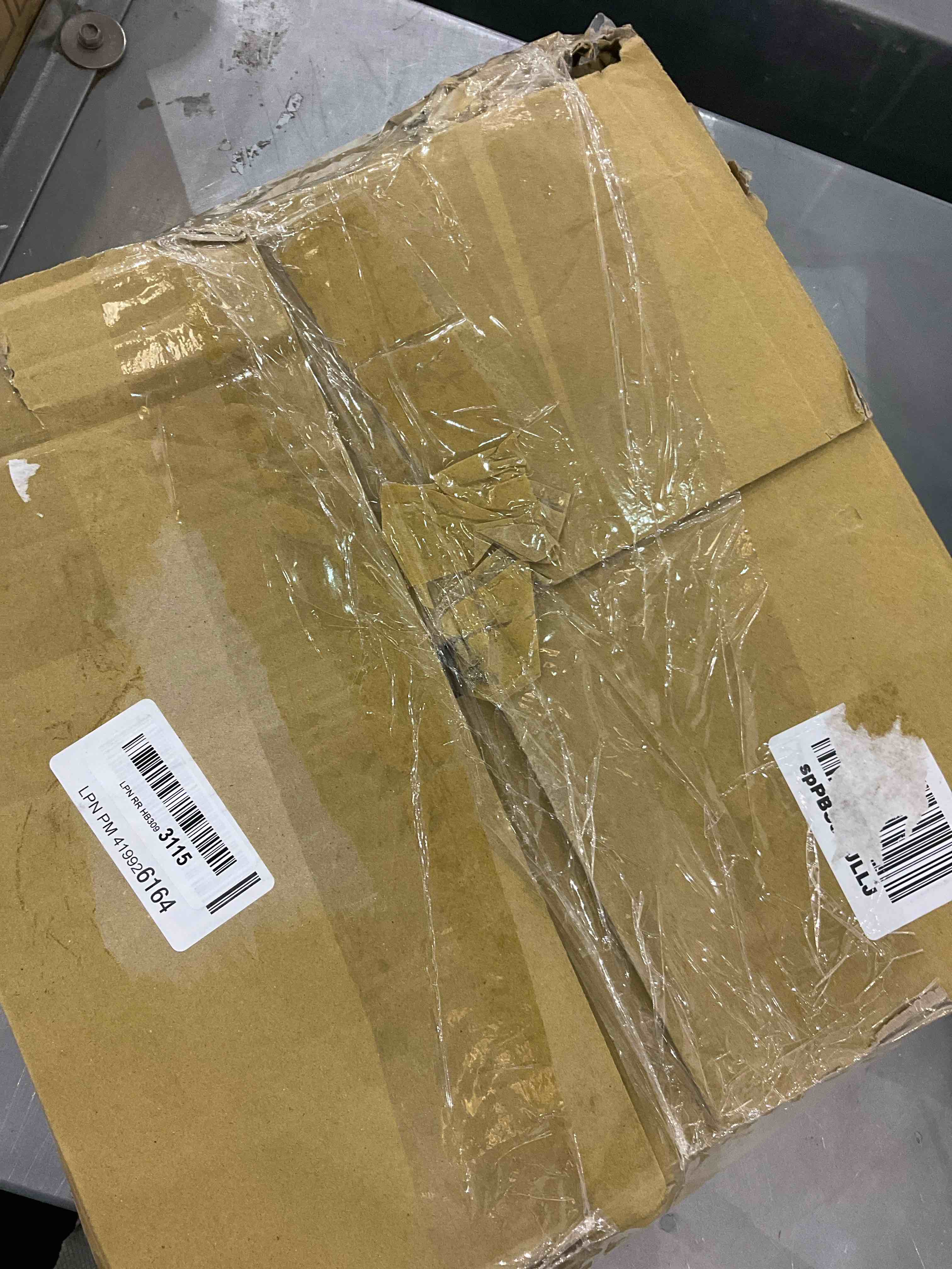 https://s3.amazonaws.com/lotting-images-prod/bidfta/EXS00815831_1699644885874.jpeg