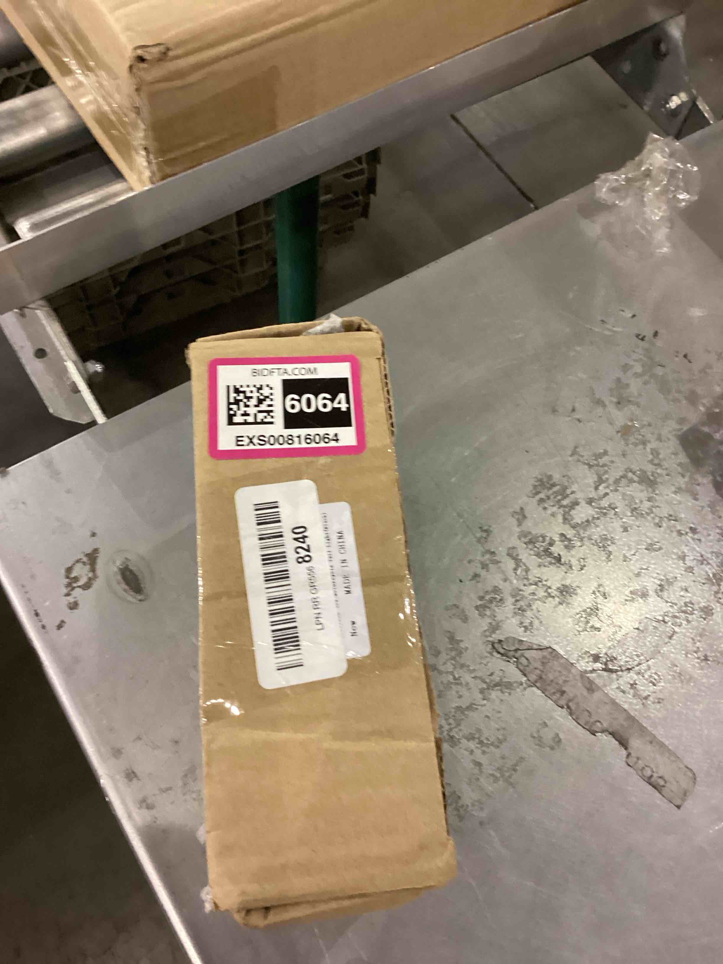 https://s3.amazonaws.com/lotting-images-prod/bidfta/EXS00816064_1698234345104.jpeg