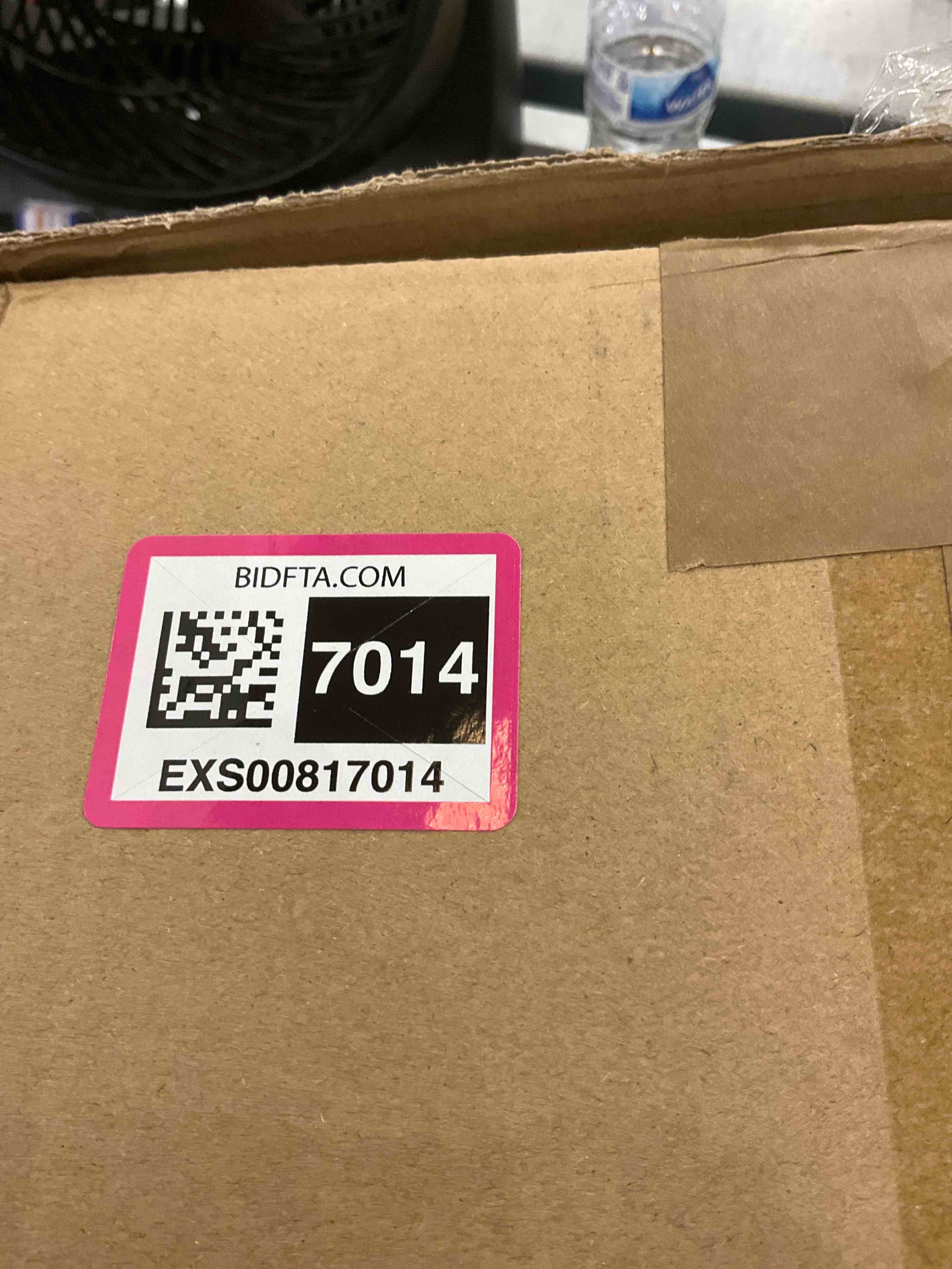 https://s3.amazonaws.com/lotting-images-prod/bidfta/EXS00817014_1698773966988.jpeg