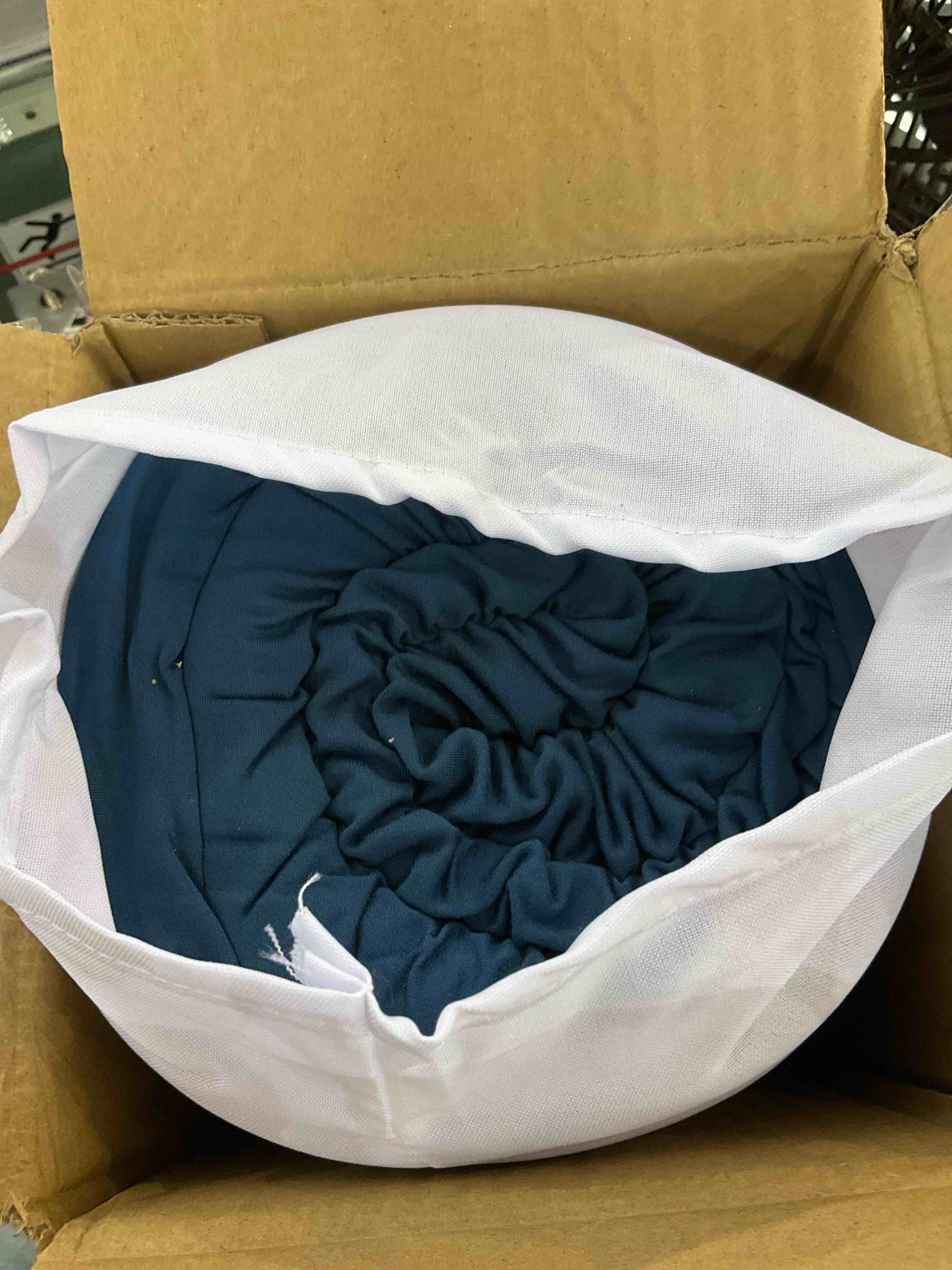 https://s3.amazonaws.com/lotting-images-prod/bidfta/EXS00817290_1699288837079.jpeg
