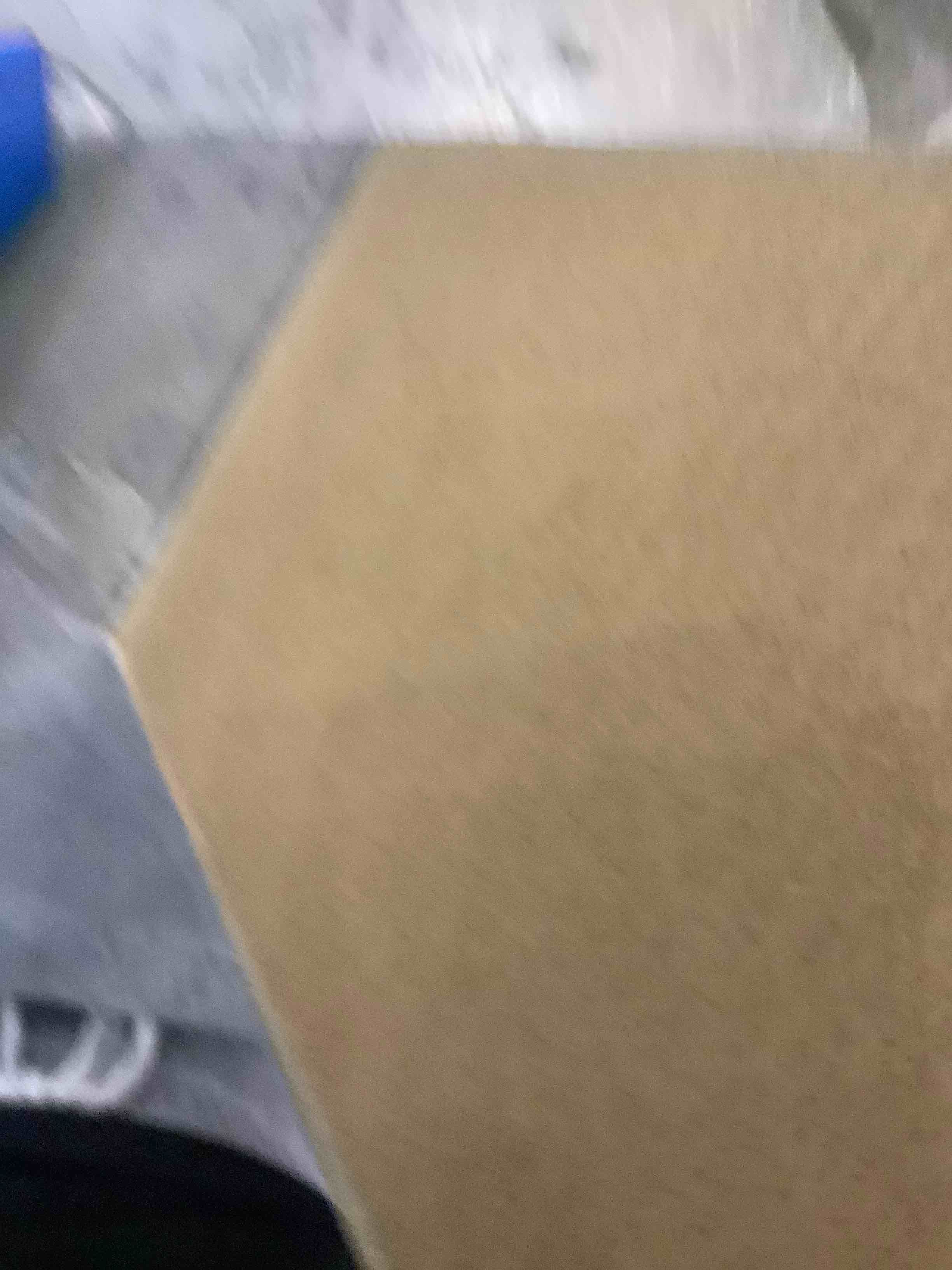 https://s3.amazonaws.com/lotting-images-prod/bidfta/EXS00817566_1698333976401.jpeg