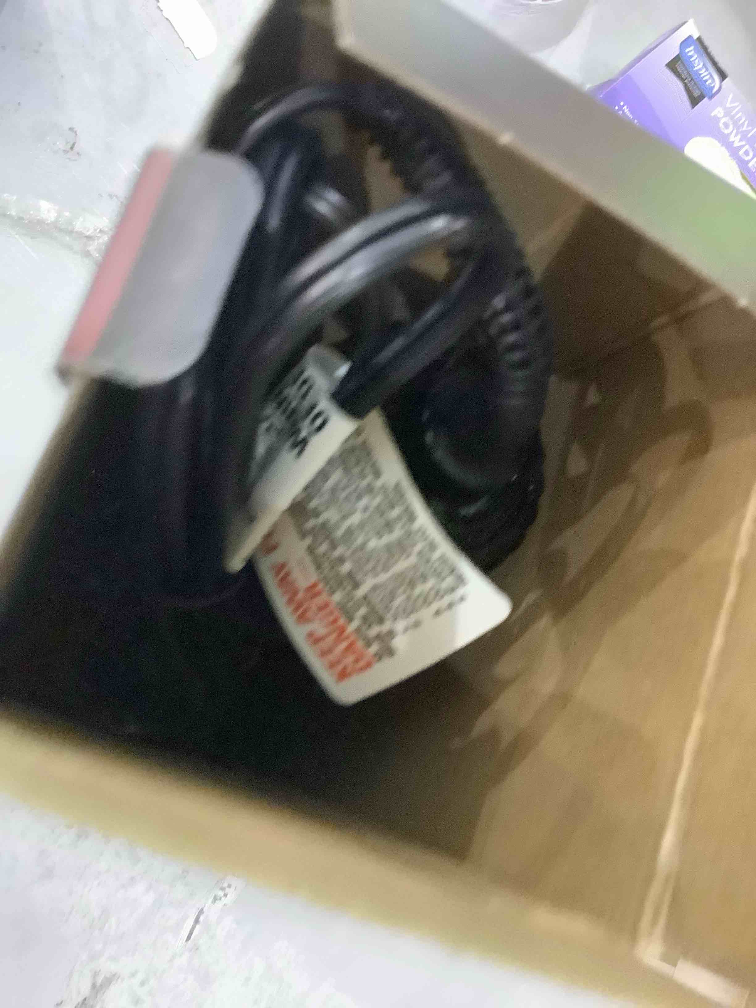 https://s3.amazonaws.com/lotting-images-prod/bidfta/EXS00817778_1698679886298.jpeg