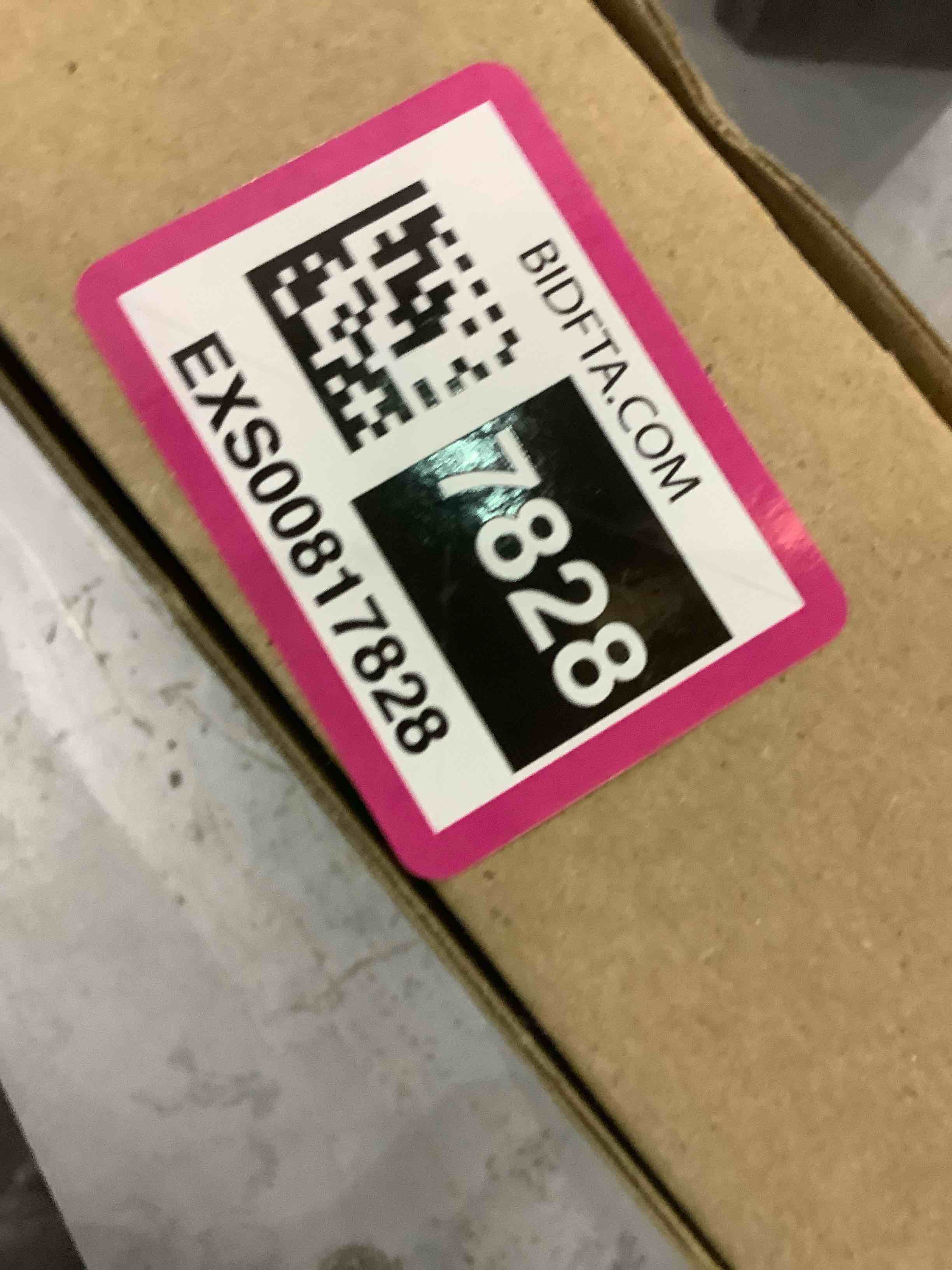 https://s3.amazonaws.com/lotting-images-prod/bidfta/EXS00817828_1698691134321.jpeg