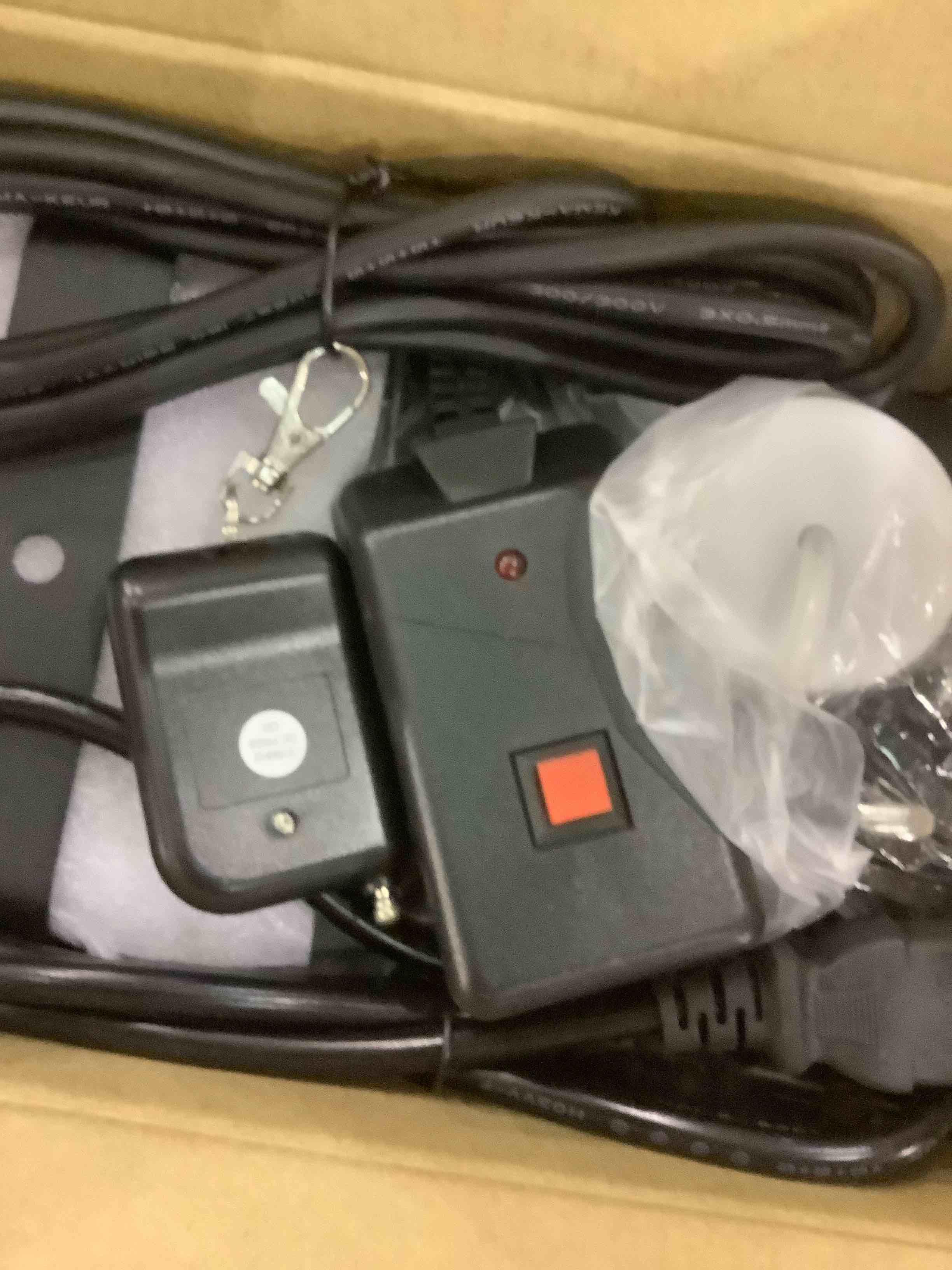 https://s3.amazonaws.com/lotting-images-prod/bidfta/EXS00817915_1698756023949.jpeg
