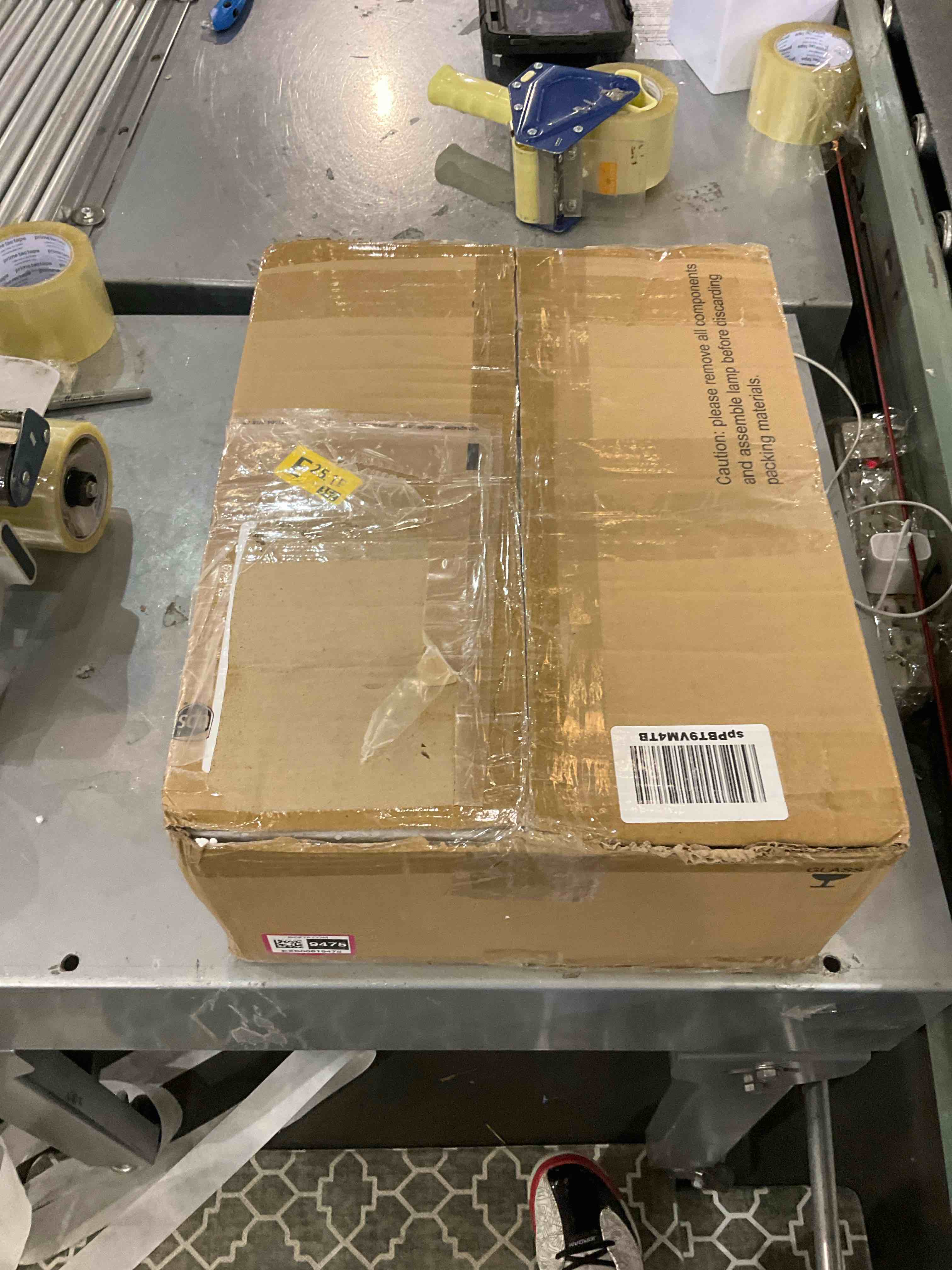 https://s3.amazonaws.com/lotting-images-prod/bidfta/EXS00819475_1699905772911.jpeg