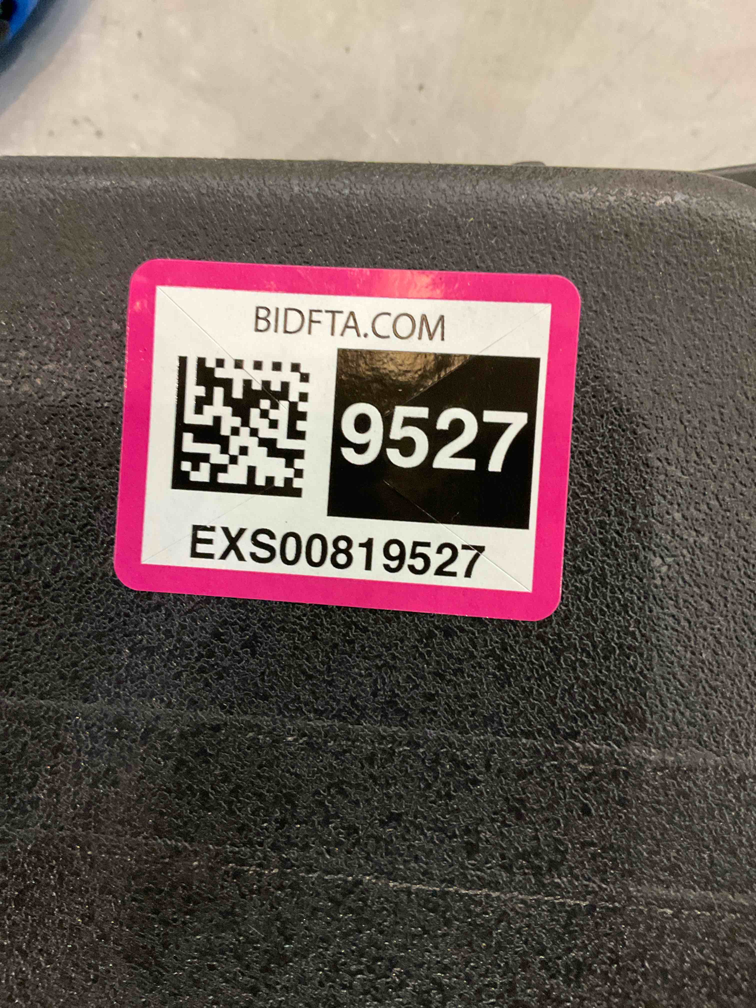 https://s3.amazonaws.com/lotting-images-prod/bidfta/EXS00819527_1698418322006.jpeg