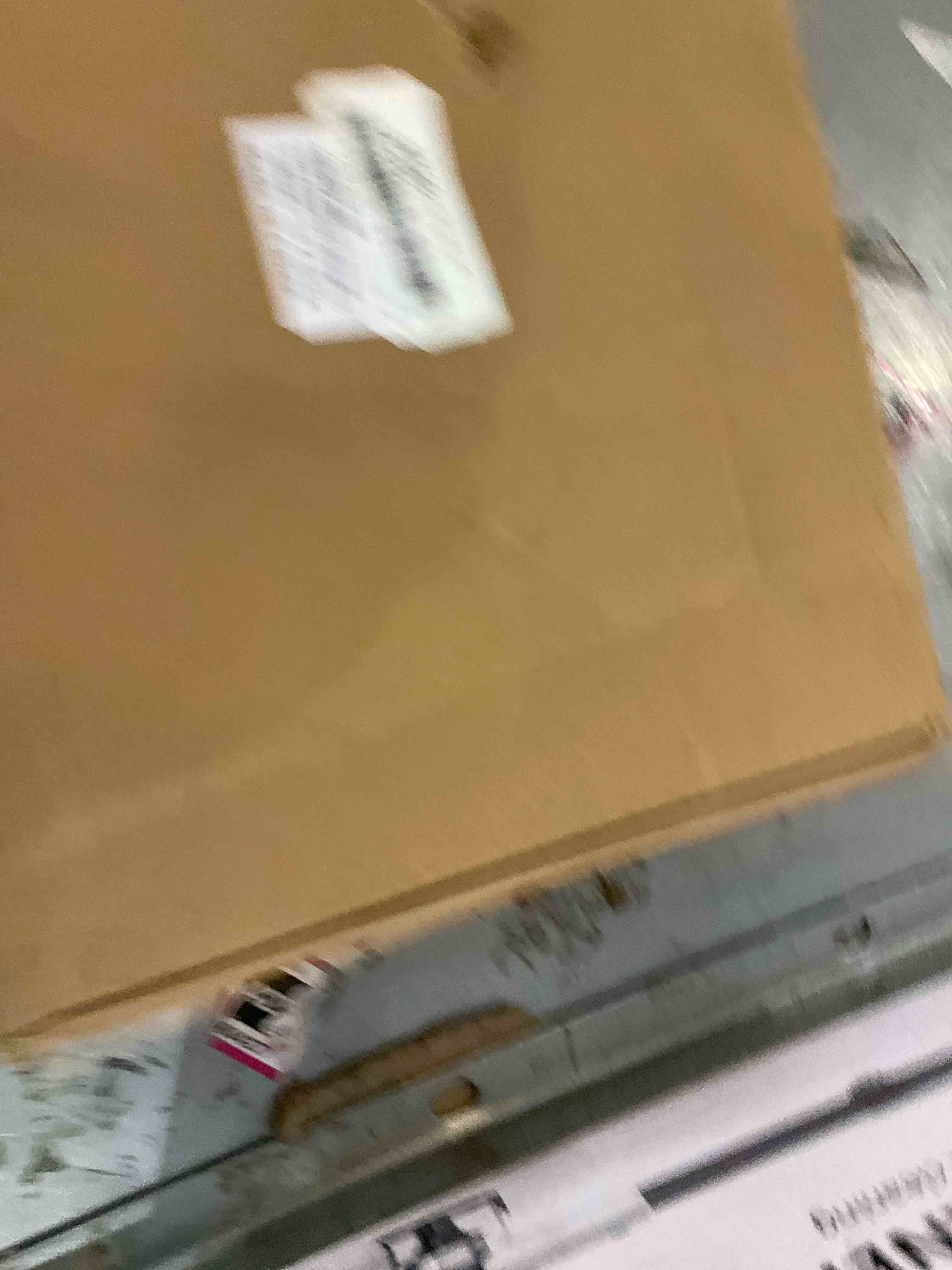 https://s3.amazonaws.com/lotting-images-prod/bidfta/EXS00820110_1699471780281.jpeg