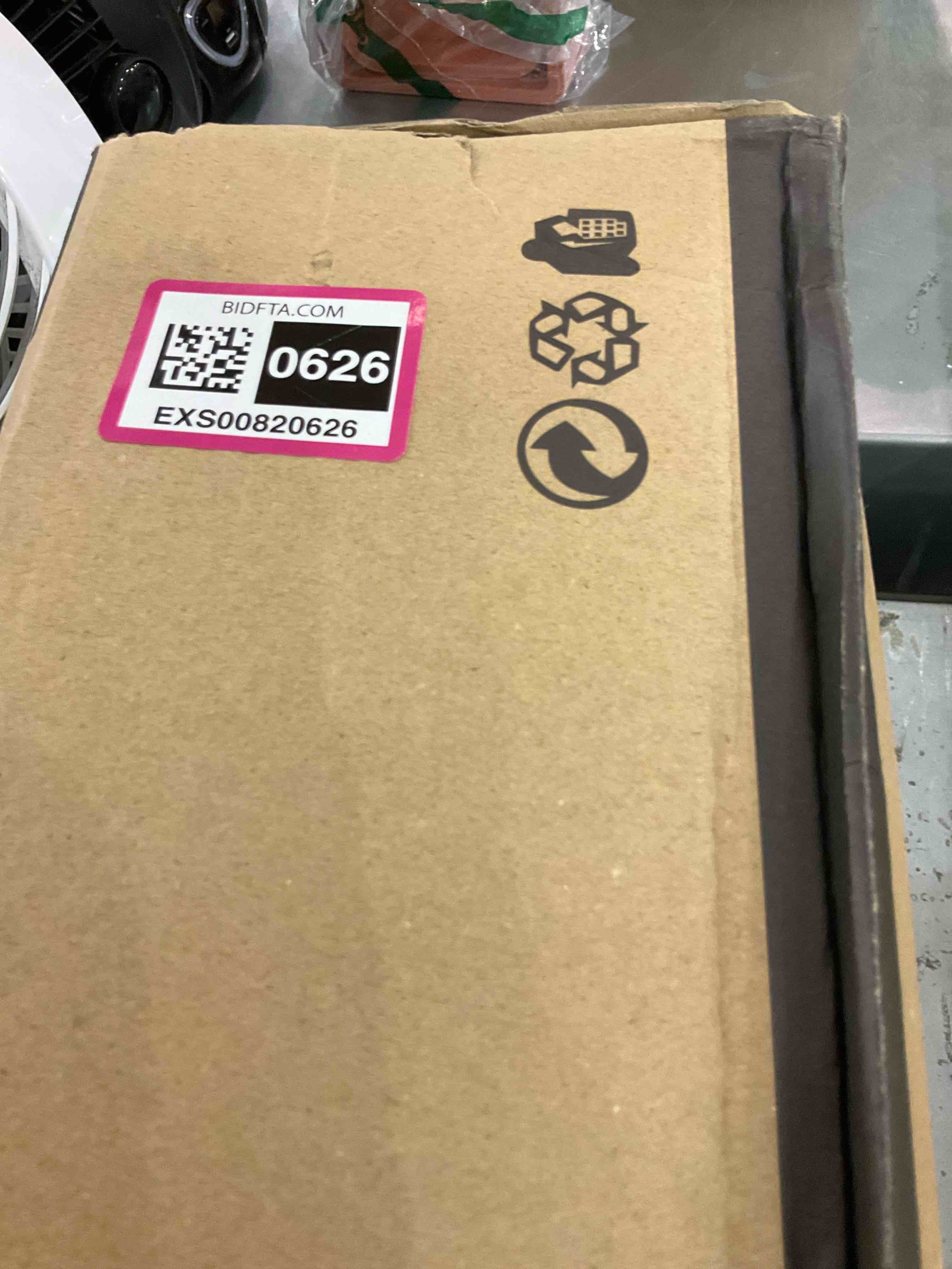 https://s3.amazonaws.com/lotting-images-prod/bidfta/EXS00820626_1699547193269.jpeg