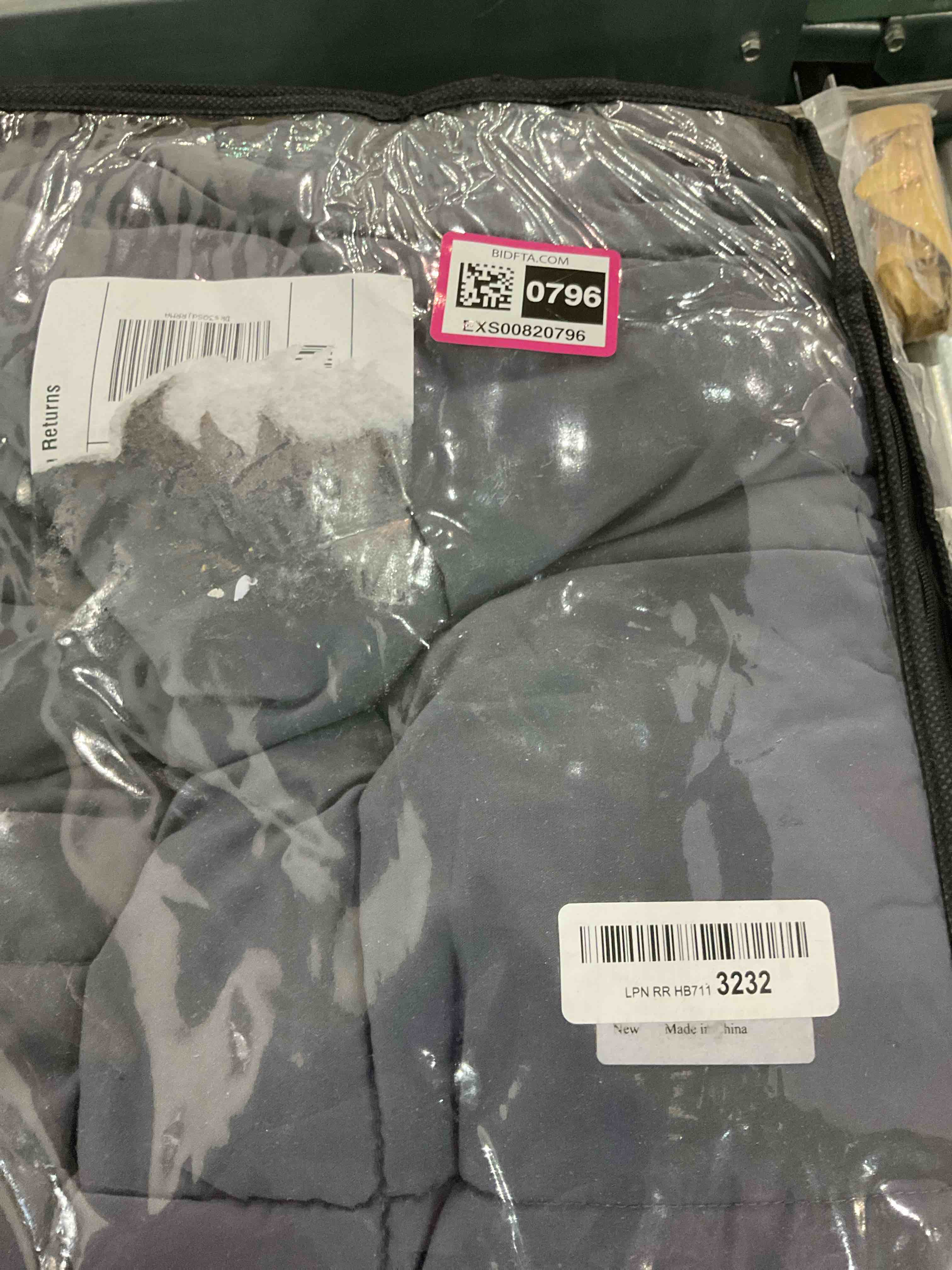 https://s3.amazonaws.com/lotting-images-prod/bidfta/EXS00820796_1699621863814.jpeg