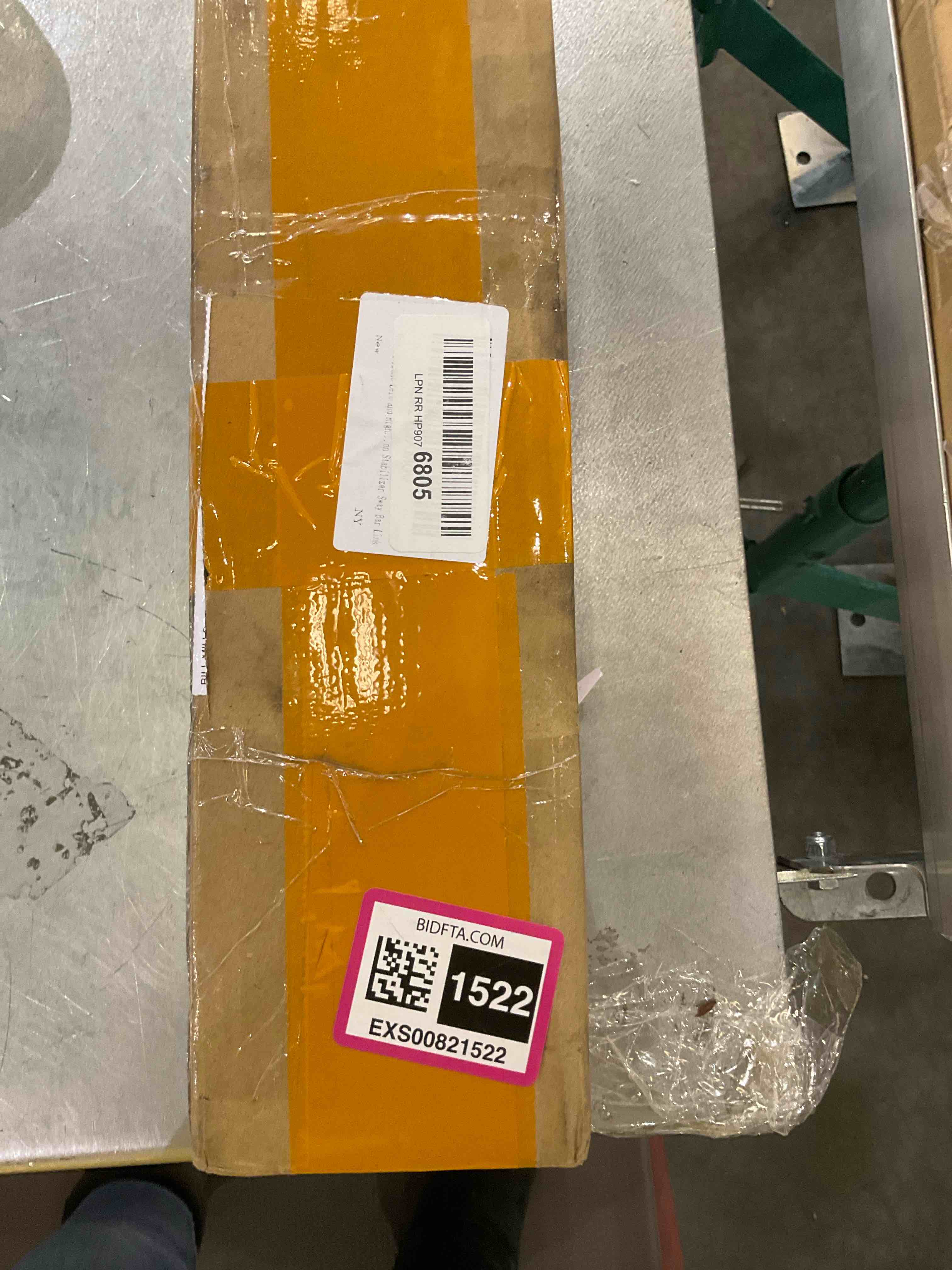 https://s3.amazonaws.com/lotting-images-prod/bidfta/EXS00821522_1703088663775.jpeg