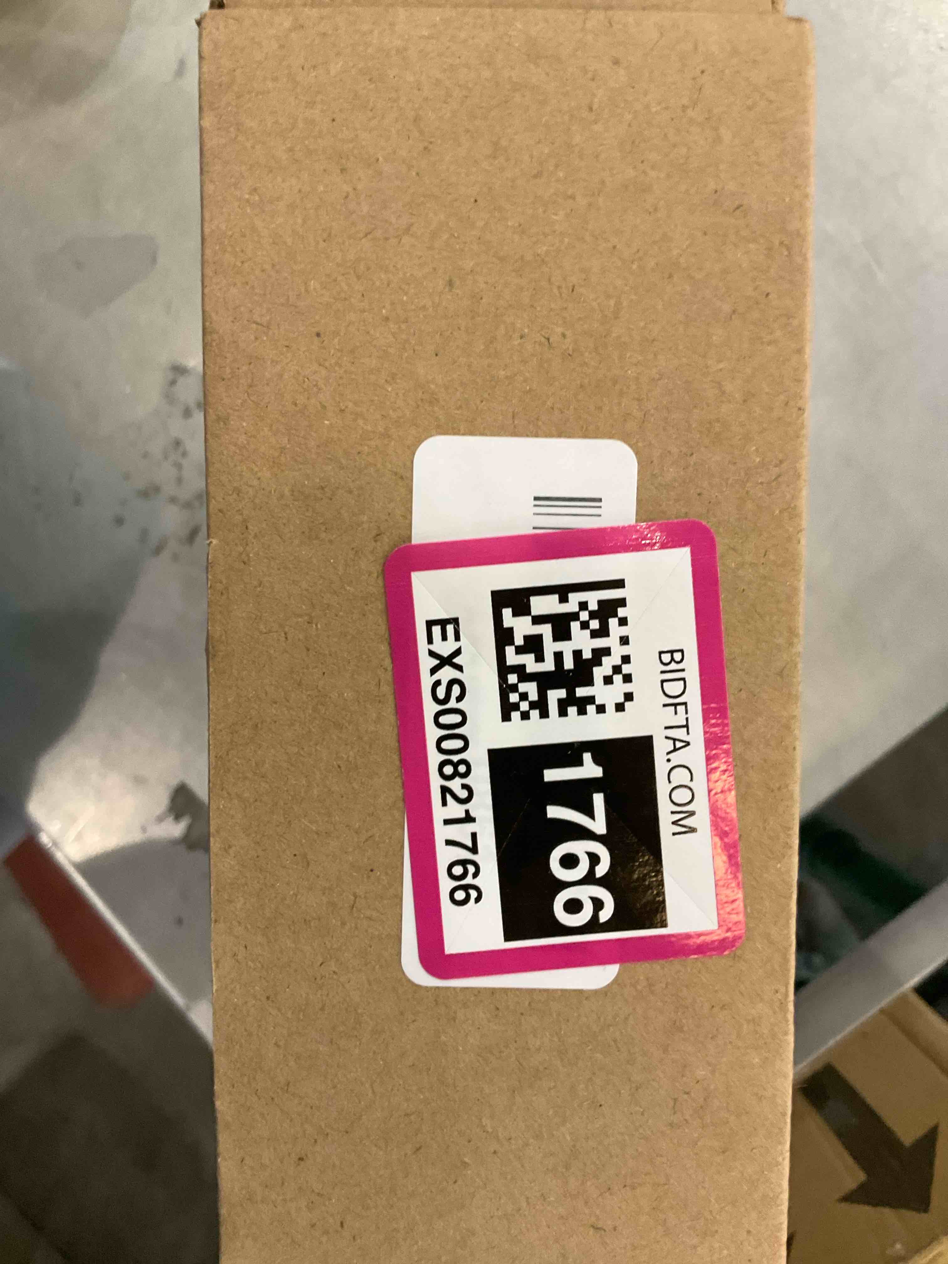 https://s3.amazonaws.com/lotting-images-prod/bidfta/EXS00821766_1703274199535.jpeg