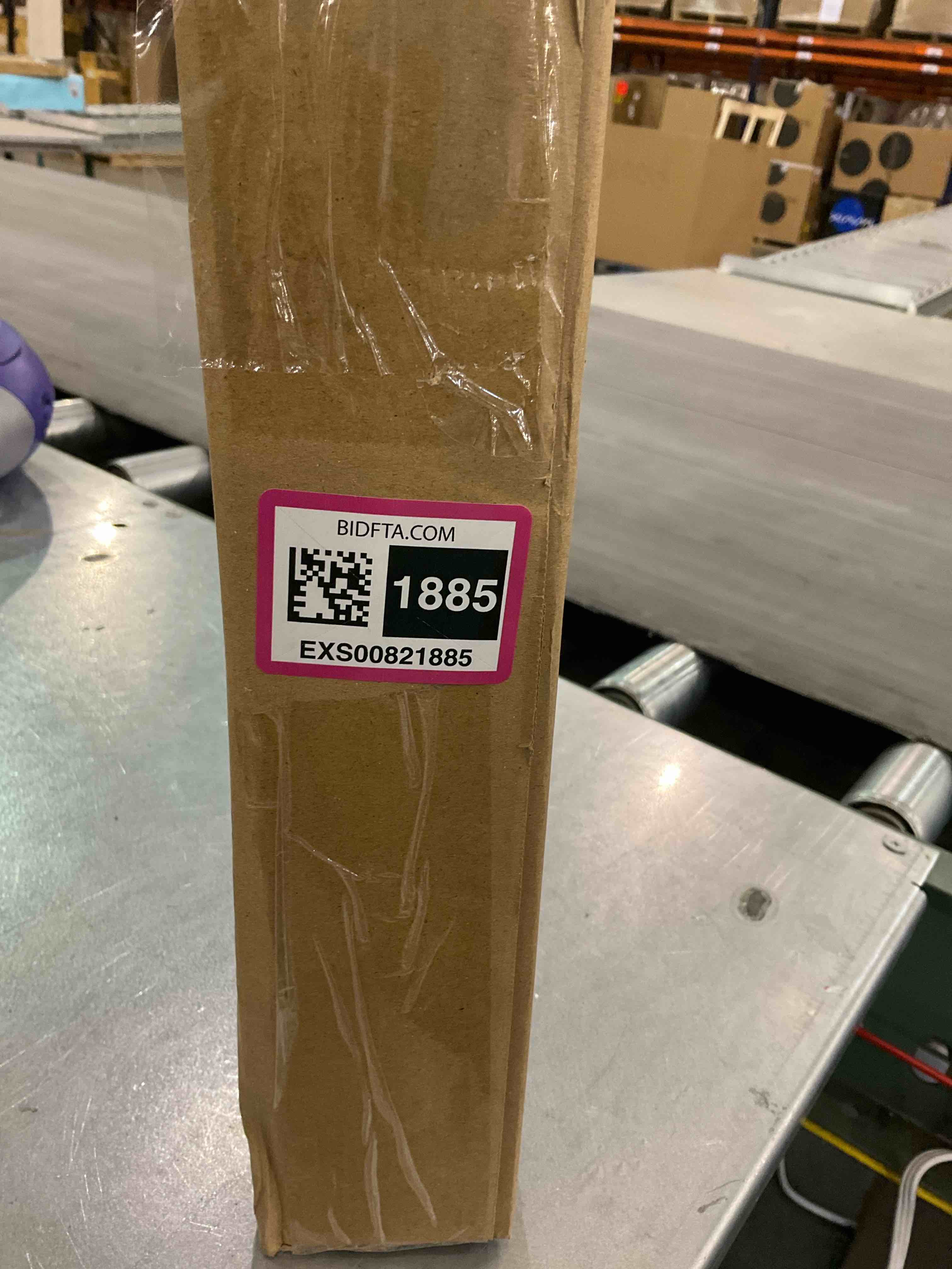 https://s3.amazonaws.com/lotting-images-prod/bidfta/EXS00821885_1704224019343.jpeg