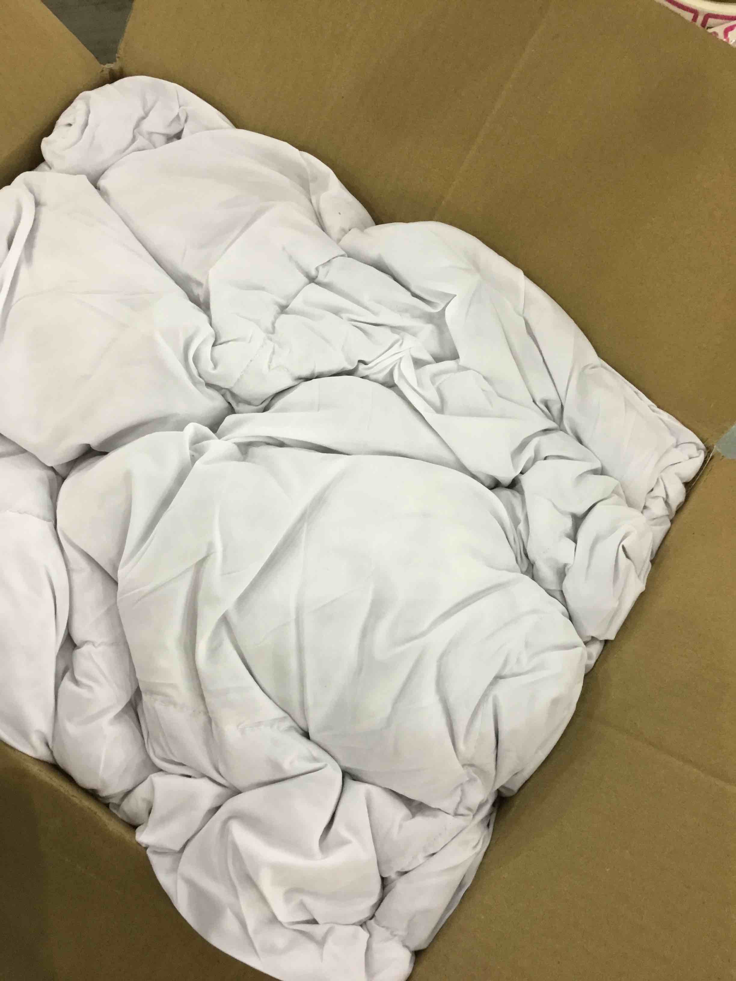 https://s3.amazonaws.com/lotting-images-prod/bidfta/EXS00822205_1701434980634.jpeg