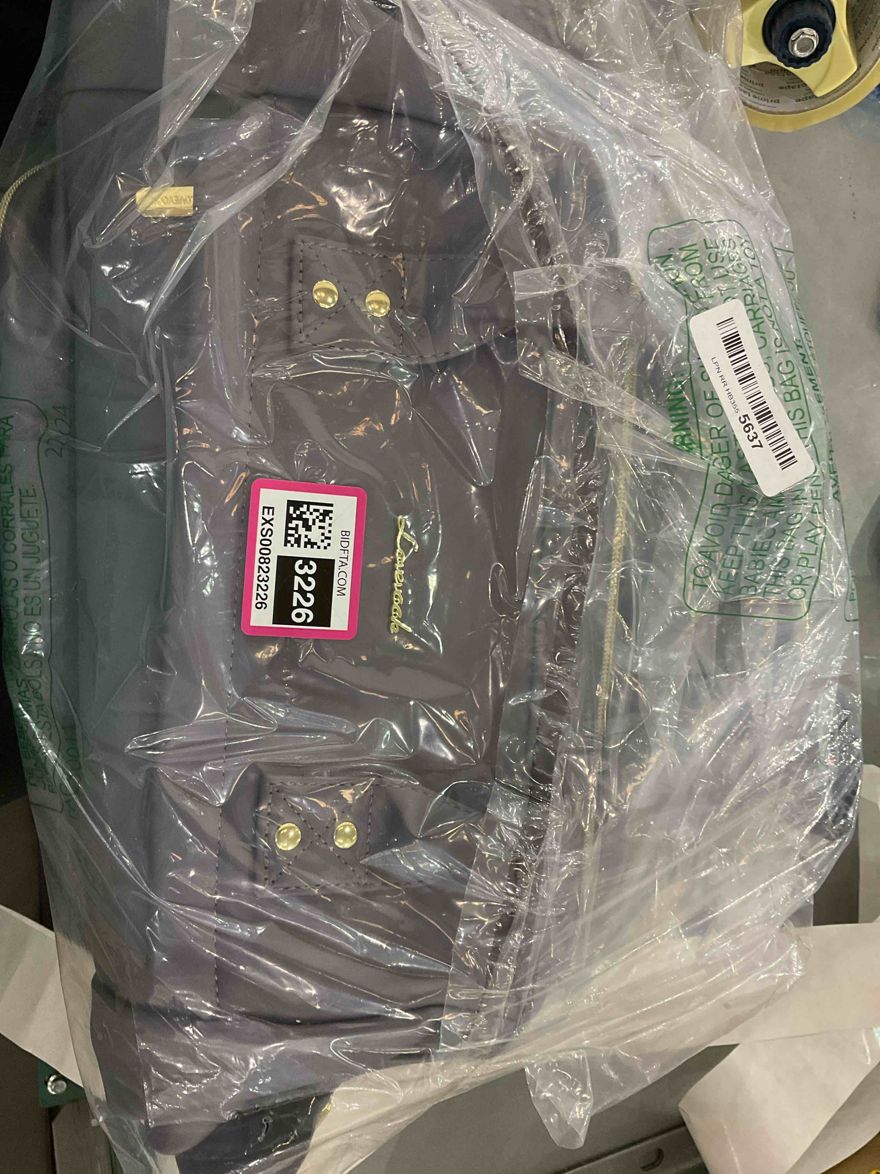 https://s3.amazonaws.com/lotting-images-prod/bidfta/EXS00823226_1700497918015.jpeg