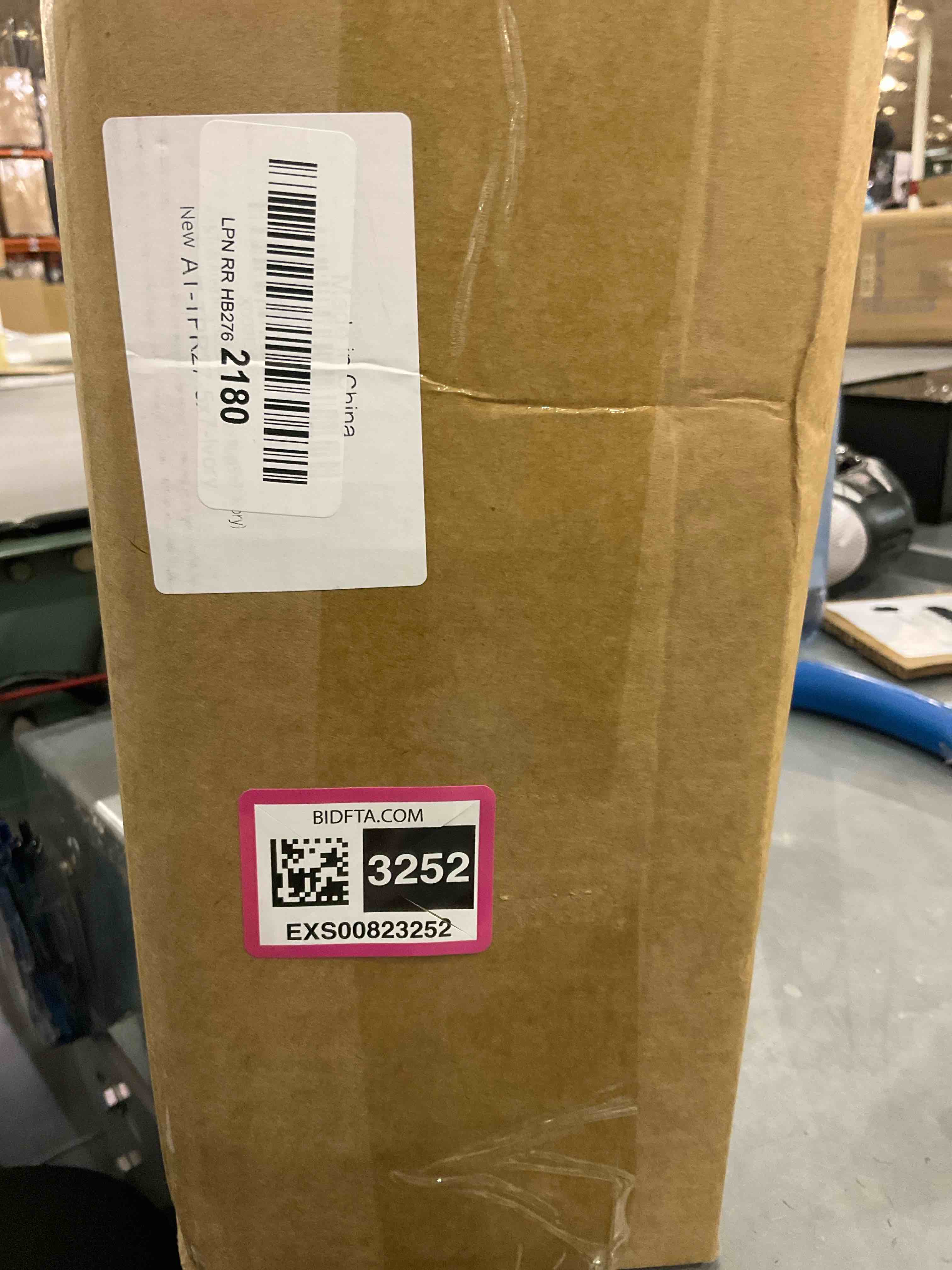 https://s3.amazonaws.com/lotting-images-prod/bidfta/EXS00823252_1700502854715.jpeg