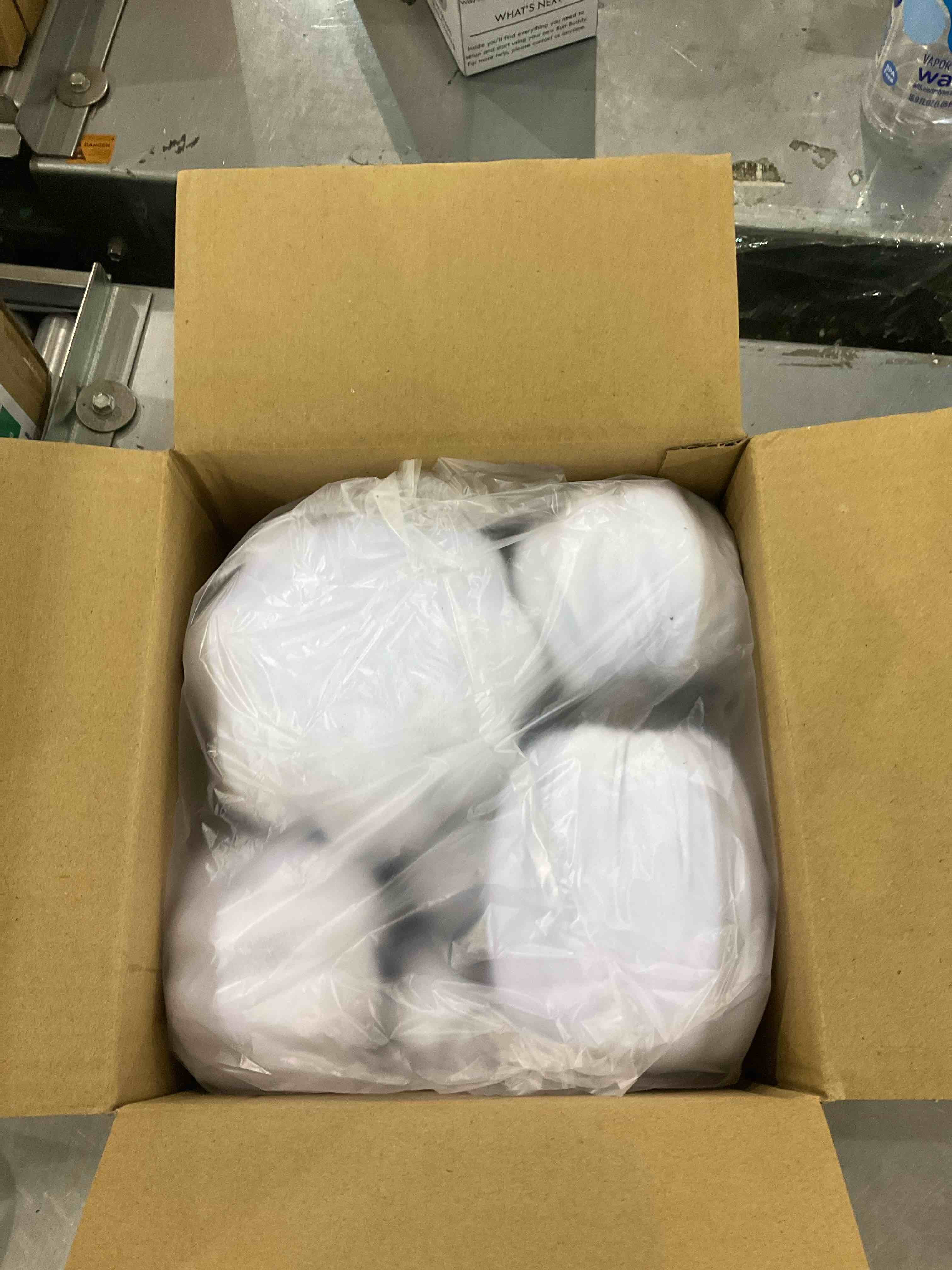https://s3.amazonaws.com/lotting-images-prod/bidfta/EXS00823569_1700055145163.jpeg