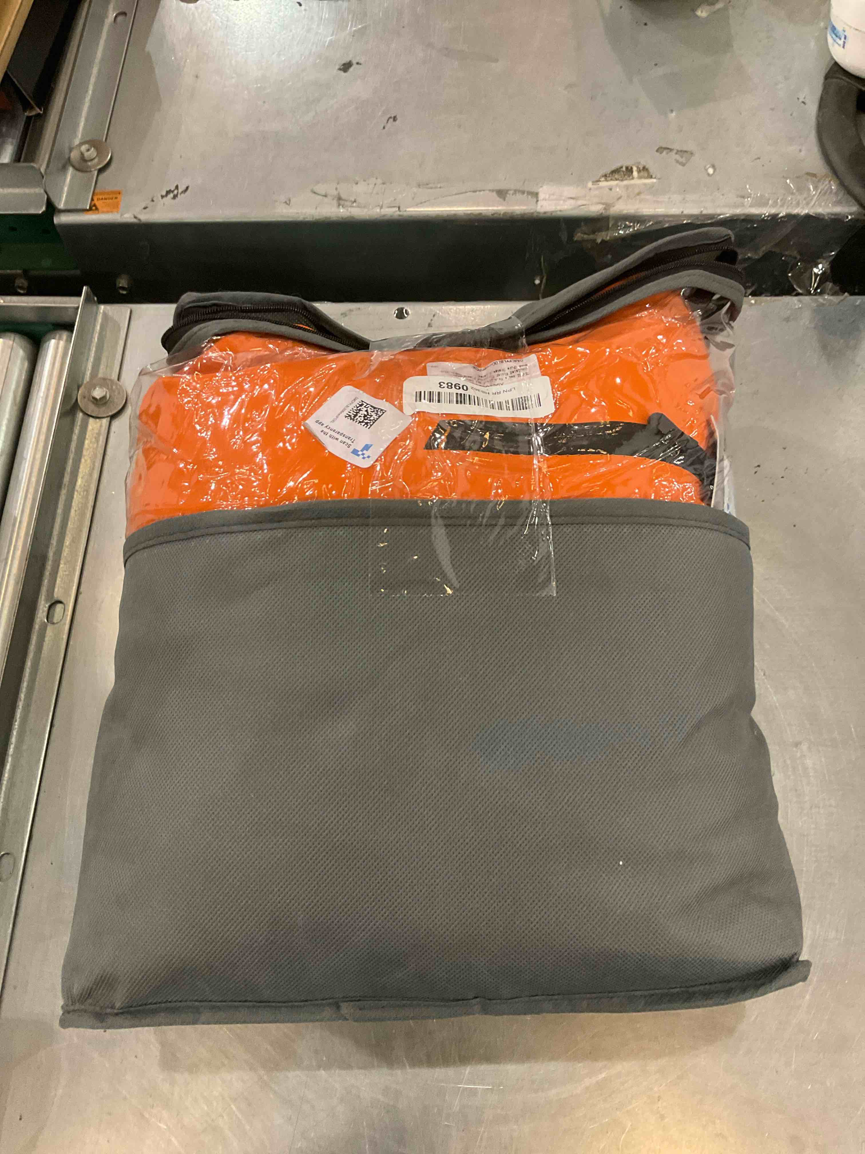 https://s3.amazonaws.com/lotting-images-prod/bidfta/EXS00823933_1700149654788.jpeg