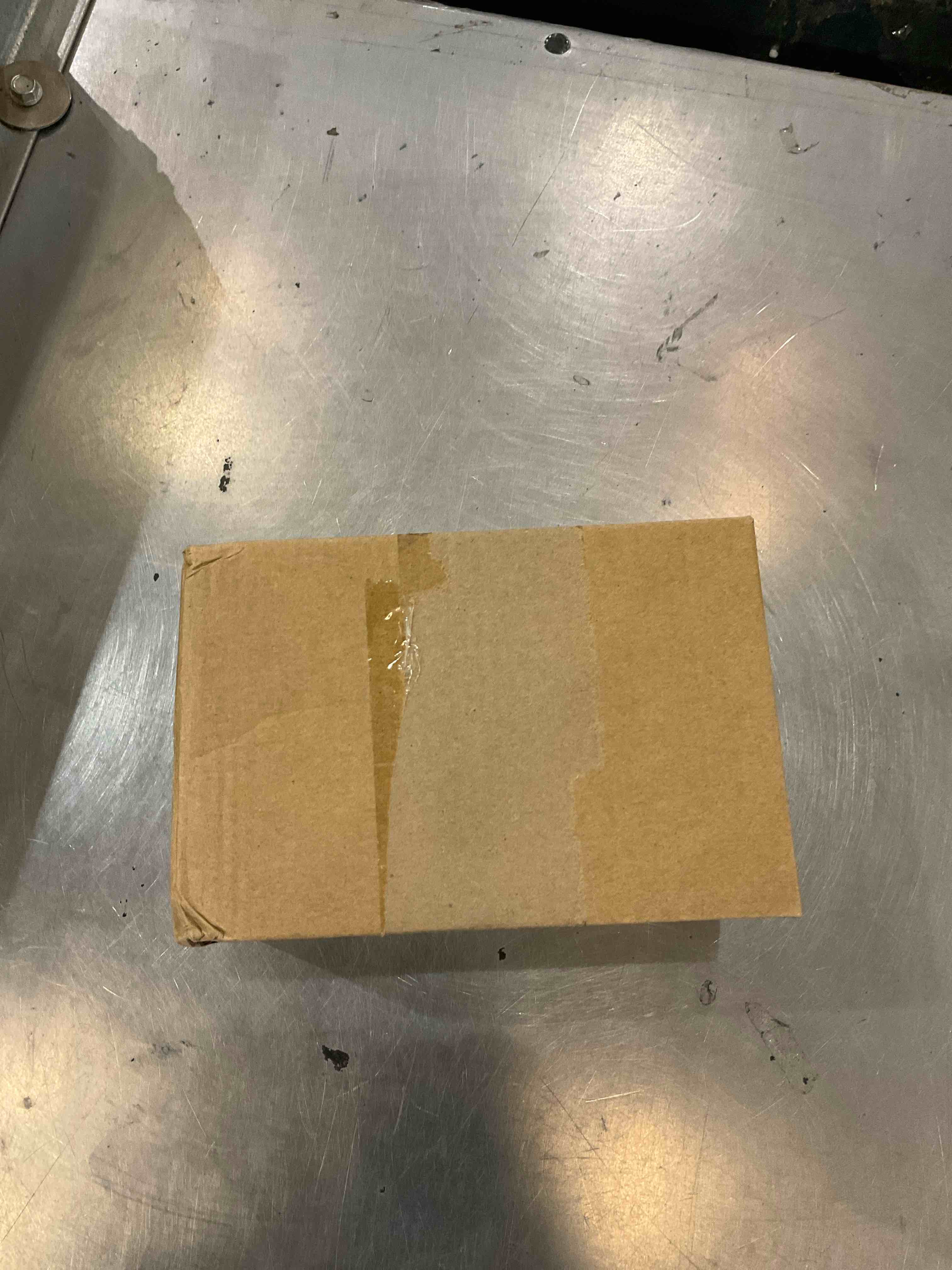 https://s3.amazonaws.com/lotting-images-prod/bidfta/EXS00824743_1699296653765.jpeg
