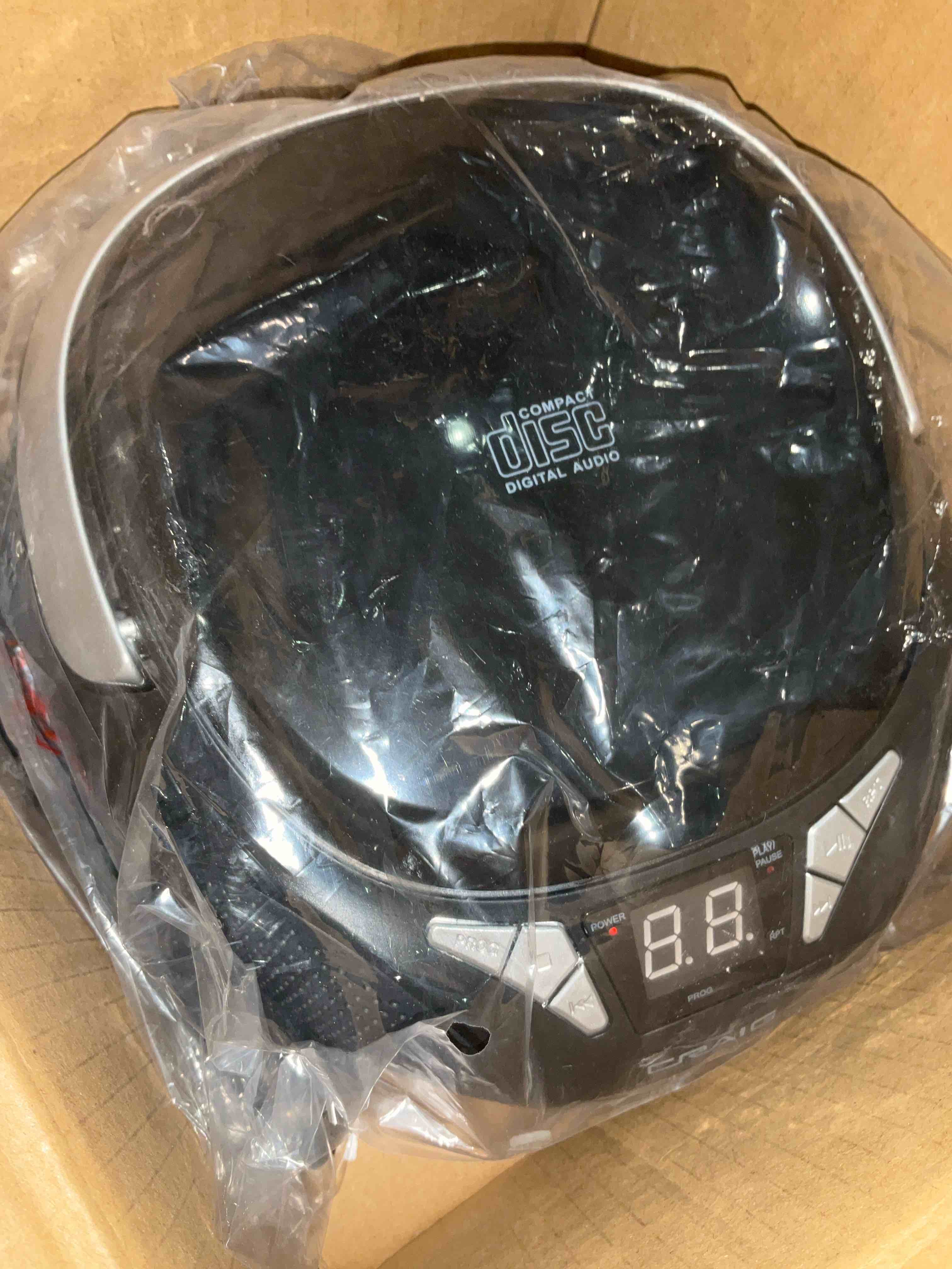 https://s3.amazonaws.com/lotting-images-prod/bidfta/EXS00825497_1700241274037.jpeg