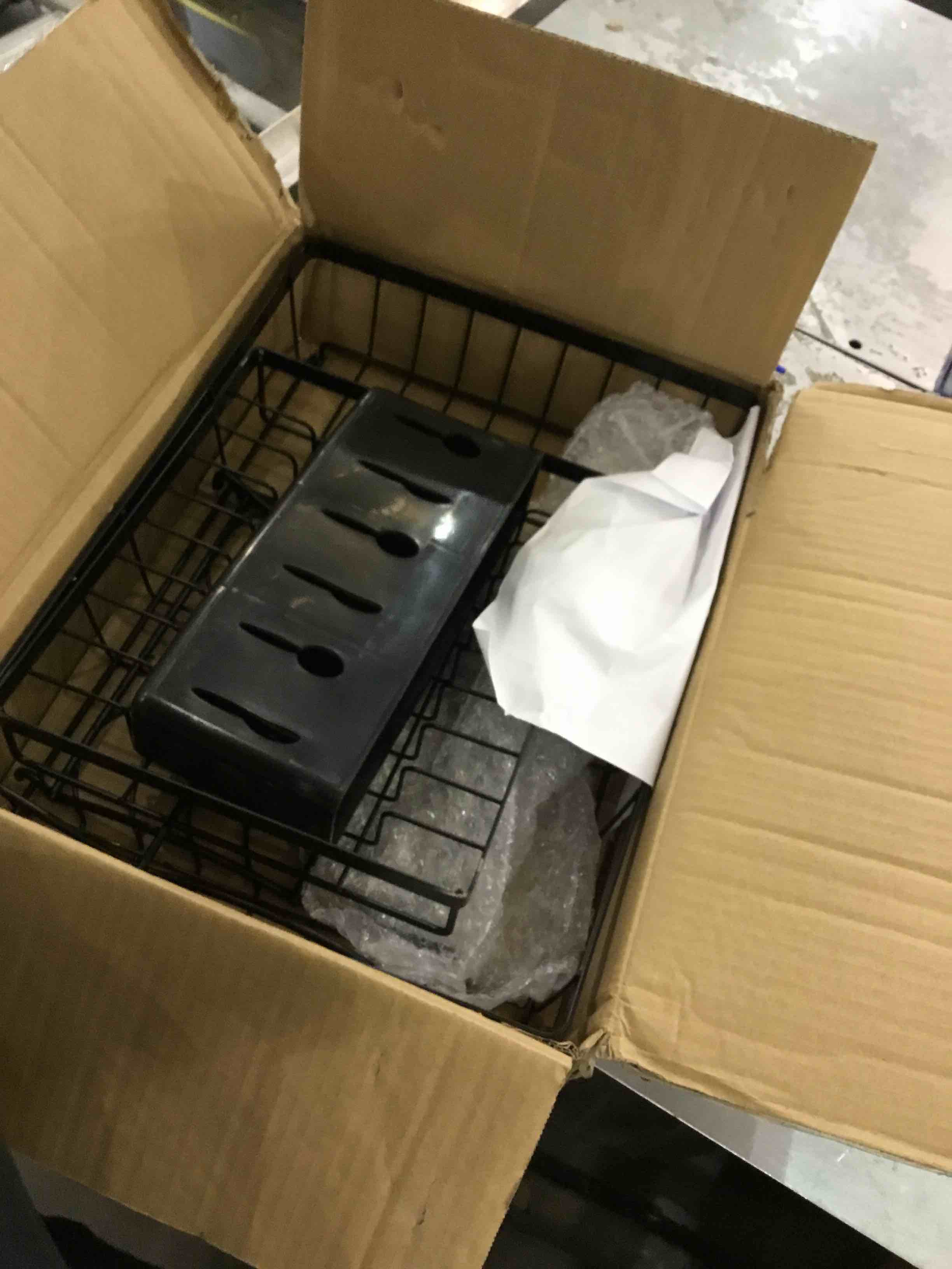 https://s3.amazonaws.com/lotting-images-prod/bidfta/EXS00825551_1699907007941.jpeg