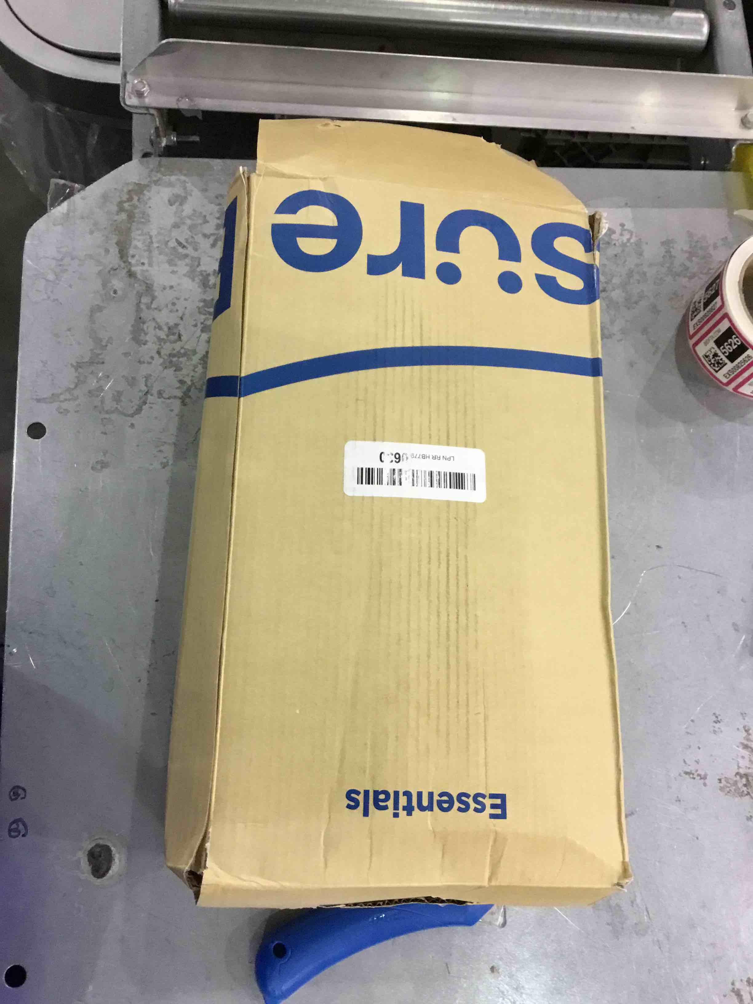 https://s3.amazonaws.com/lotting-images-prod/bidfta/EXS00825607_1699965464822.jpeg