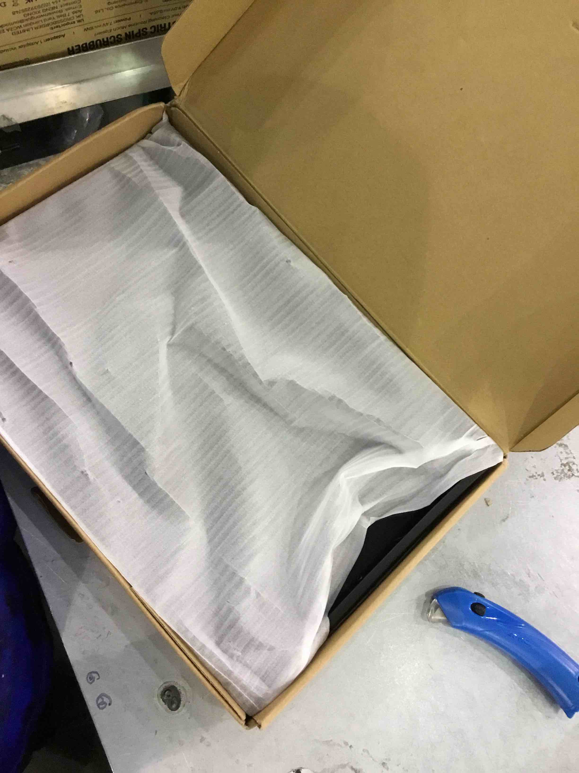 https://s3.amazonaws.com/lotting-images-prod/bidfta/EXS00825653_1699969570248.jpeg