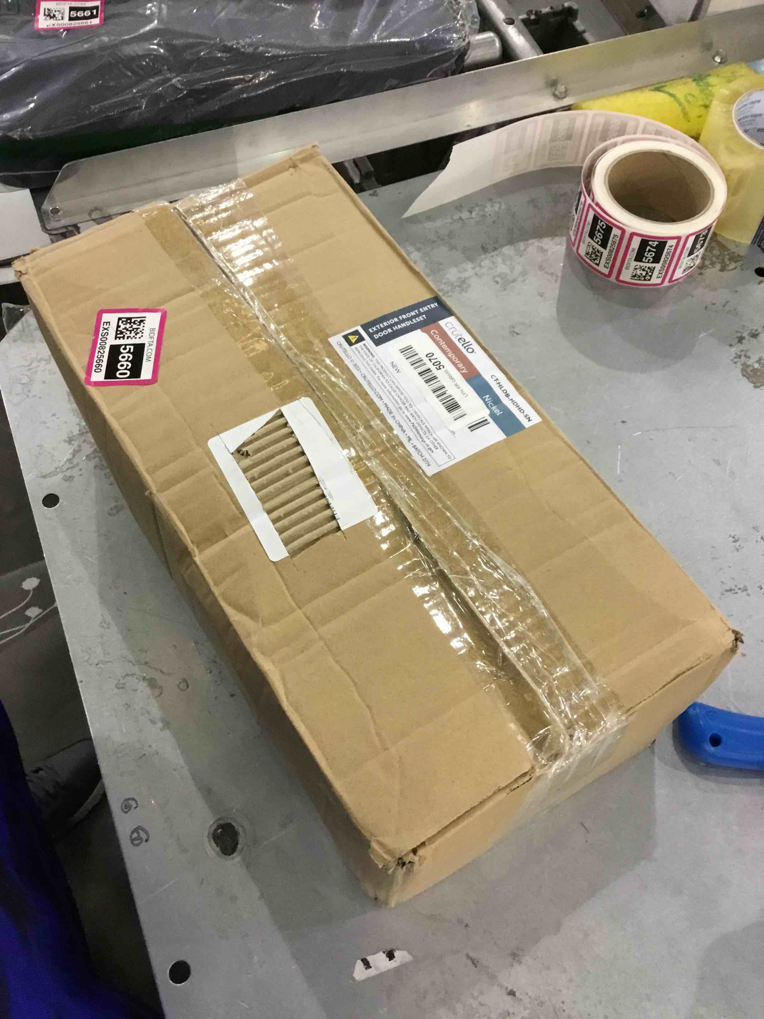https://s3.amazonaws.com/lotting-images-prod/bidfta/EXS00825660_1699971855113.jpeg