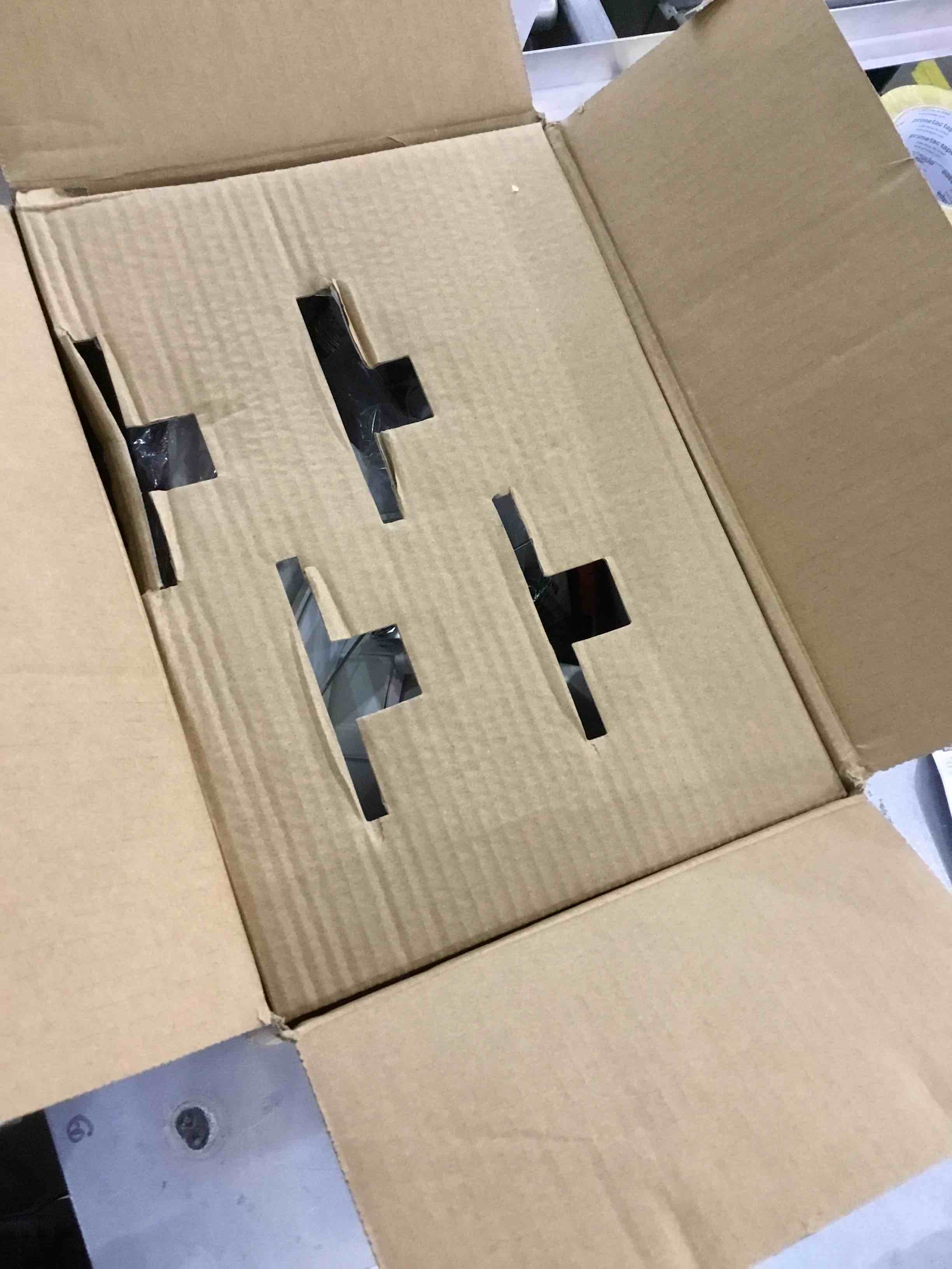 https://s3.amazonaws.com/lotting-images-prod/bidfta/EXS00825708_1699976893990.jpeg