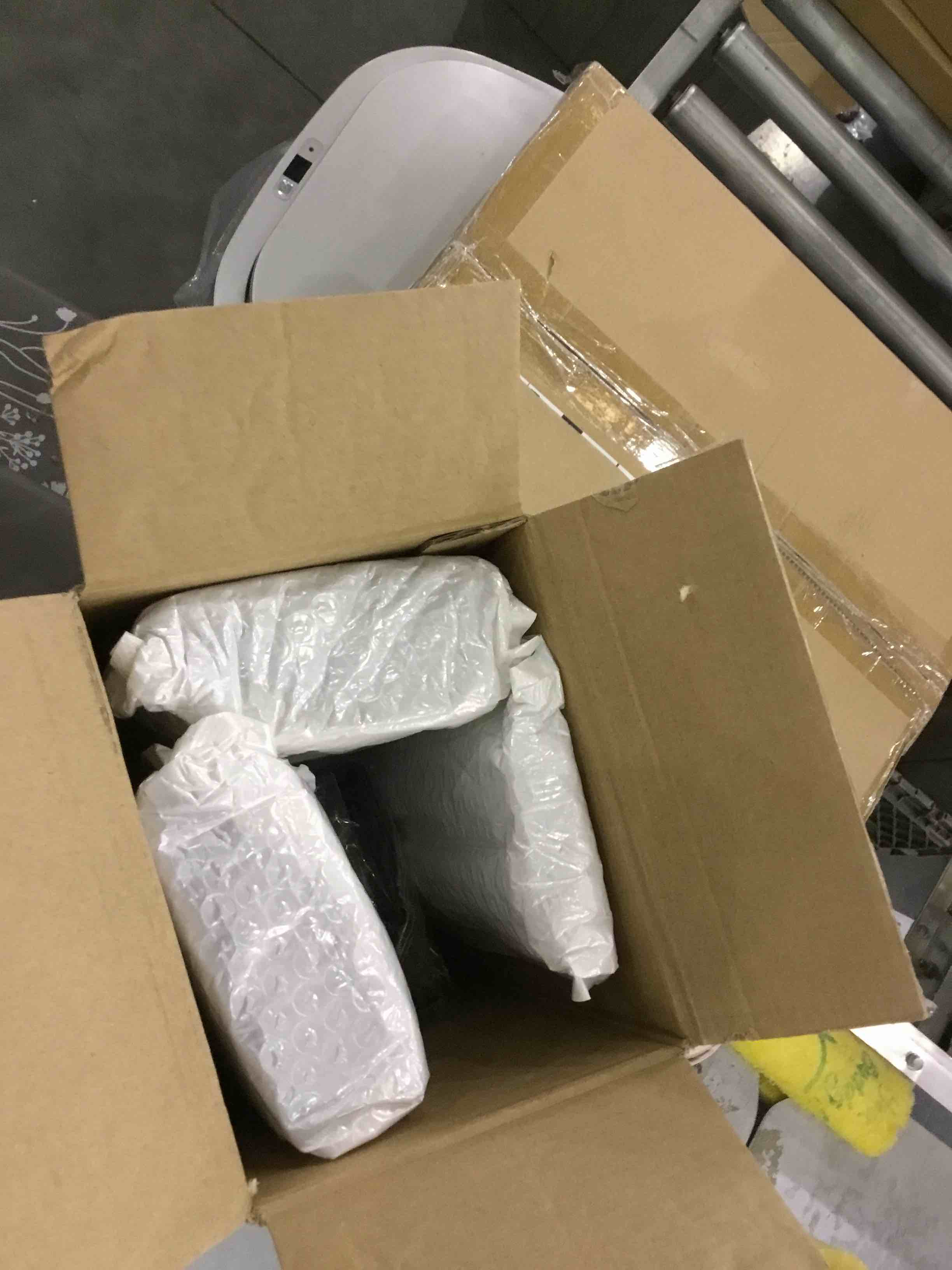 https://s3.amazonaws.com/lotting-images-prod/bidfta/EXS00825839_1699994142636.jpeg