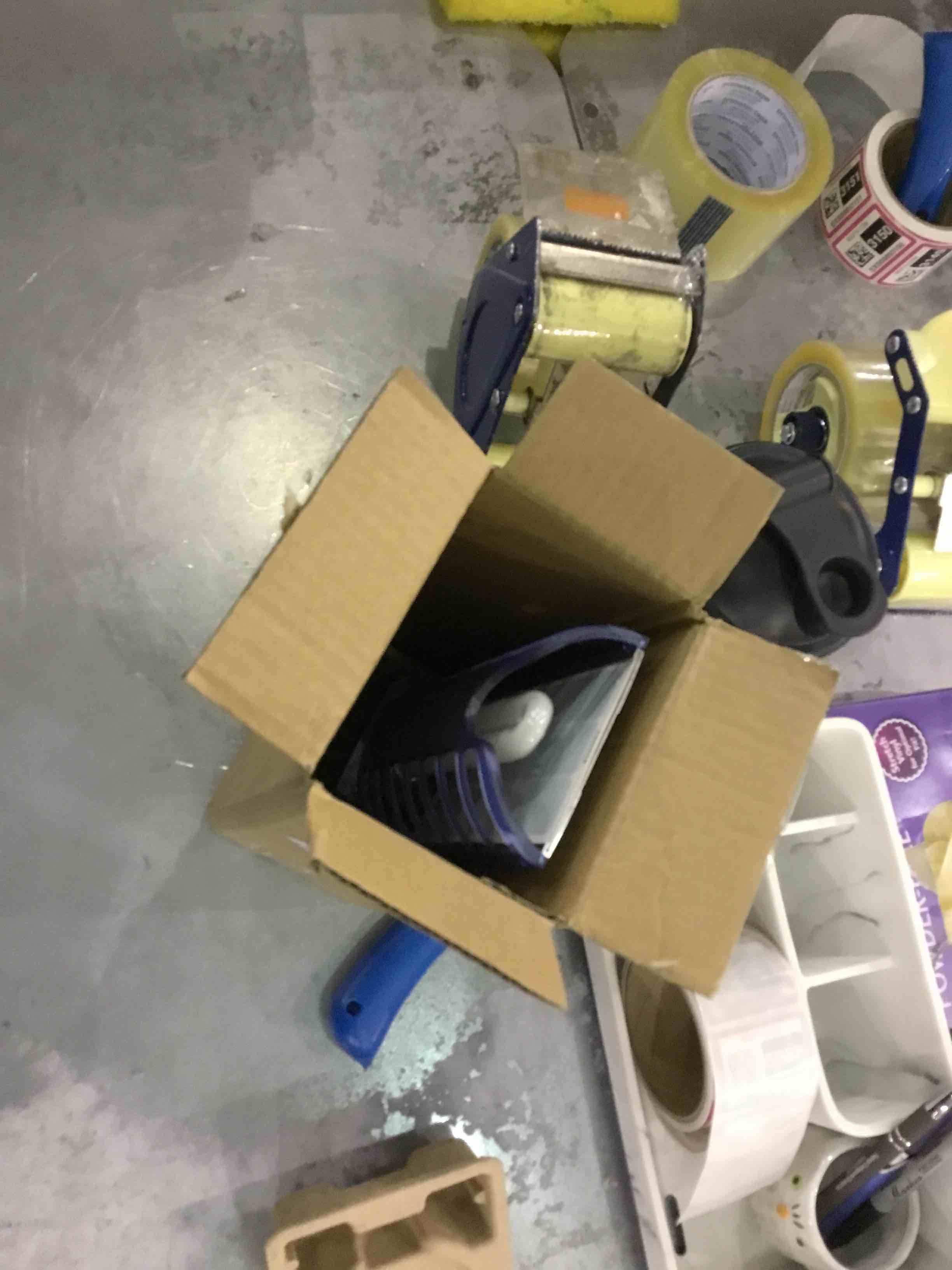 https://s3.amazonaws.com/lotting-images-prod/bidfta/EXS00825882_1700051334283.jpeg
