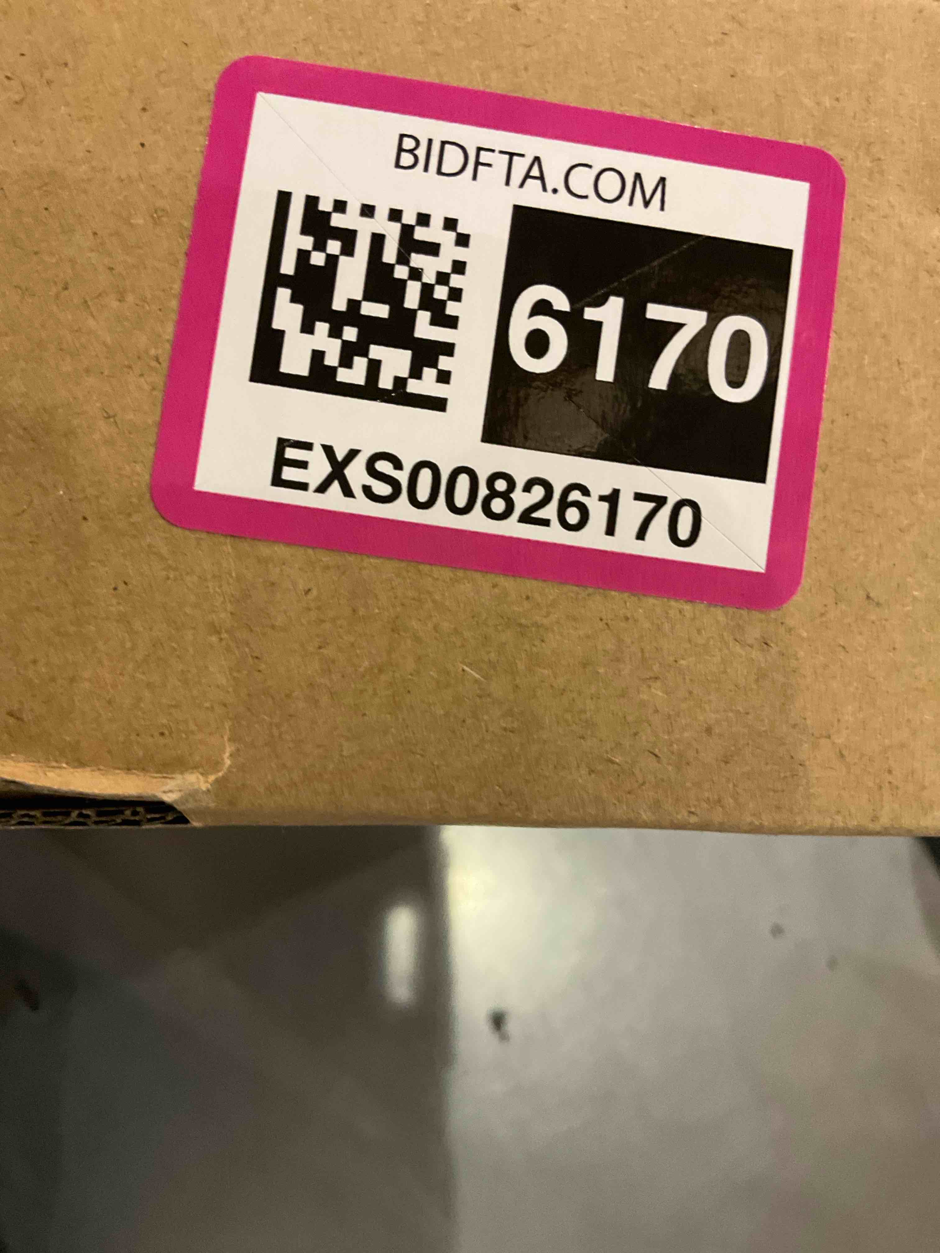 https://s3.amazonaws.com/lotting-images-prod/bidfta/EXS00826170_1699535981193.jpeg