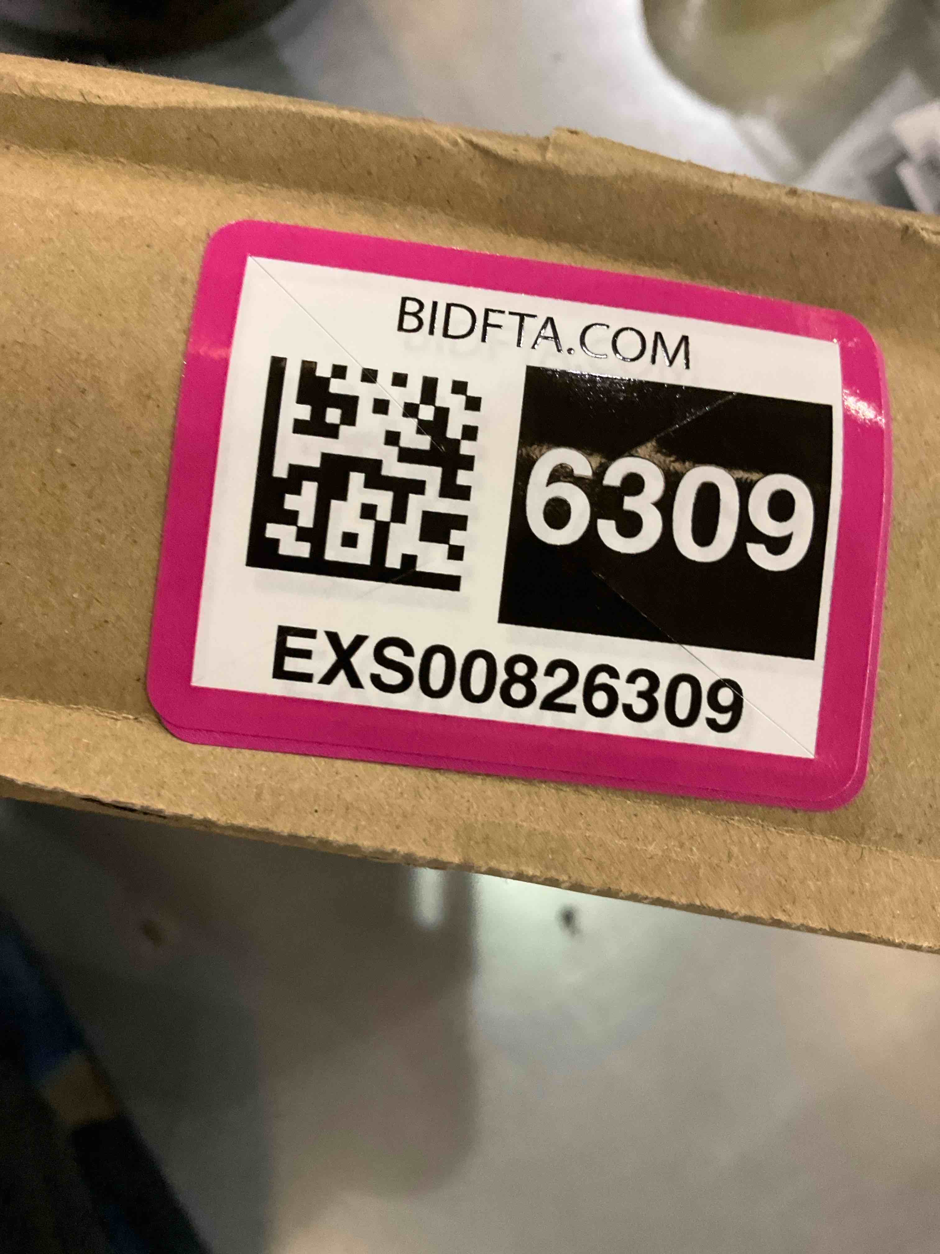 https://s3.amazonaws.com/lotting-images-prod/bidfta/EXS00826309_1699552243165.jpeg