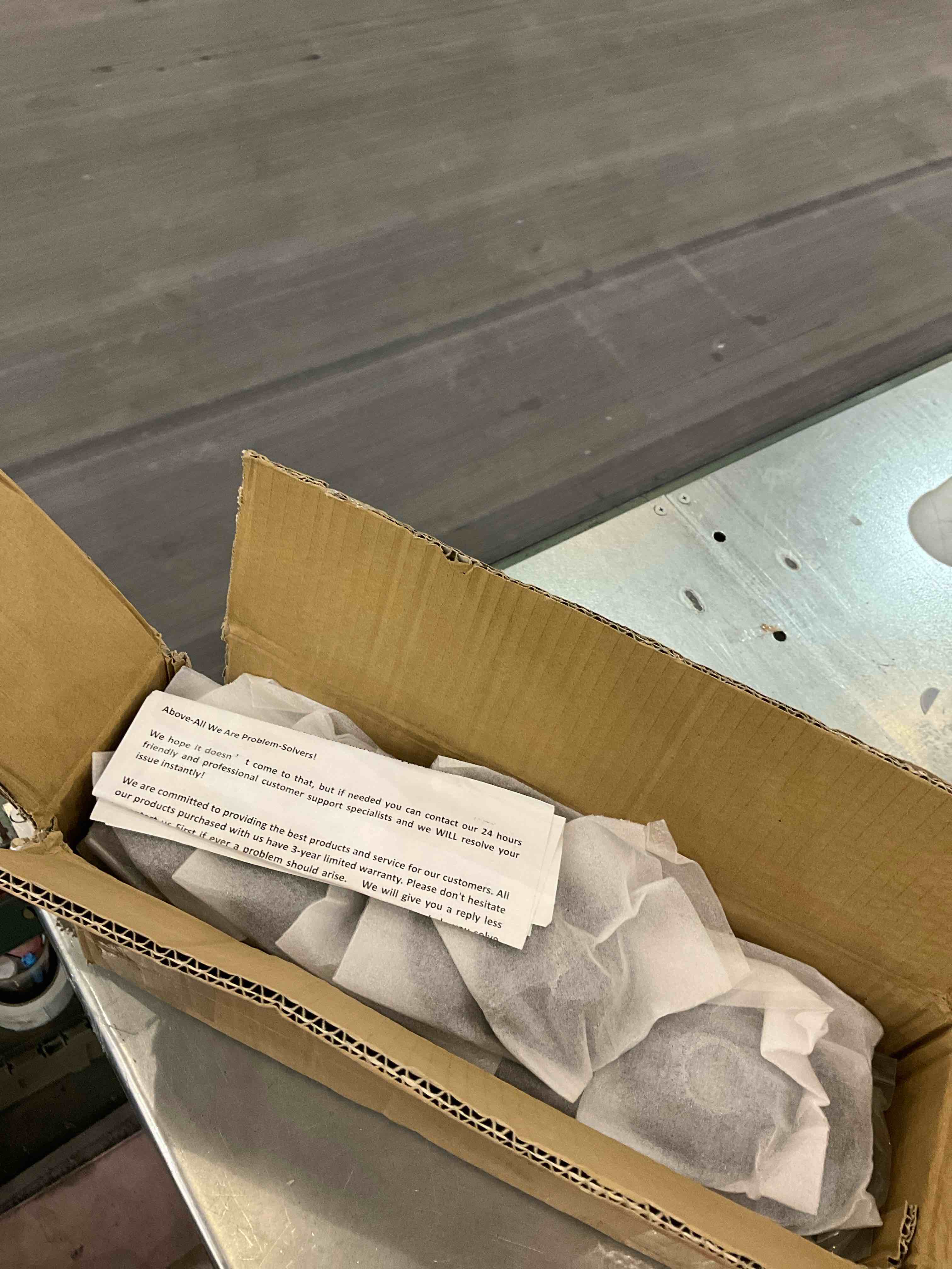 https://s3.amazonaws.com/lotting-images-prod/bidfta/EXS00827015_1699474312488.jpeg