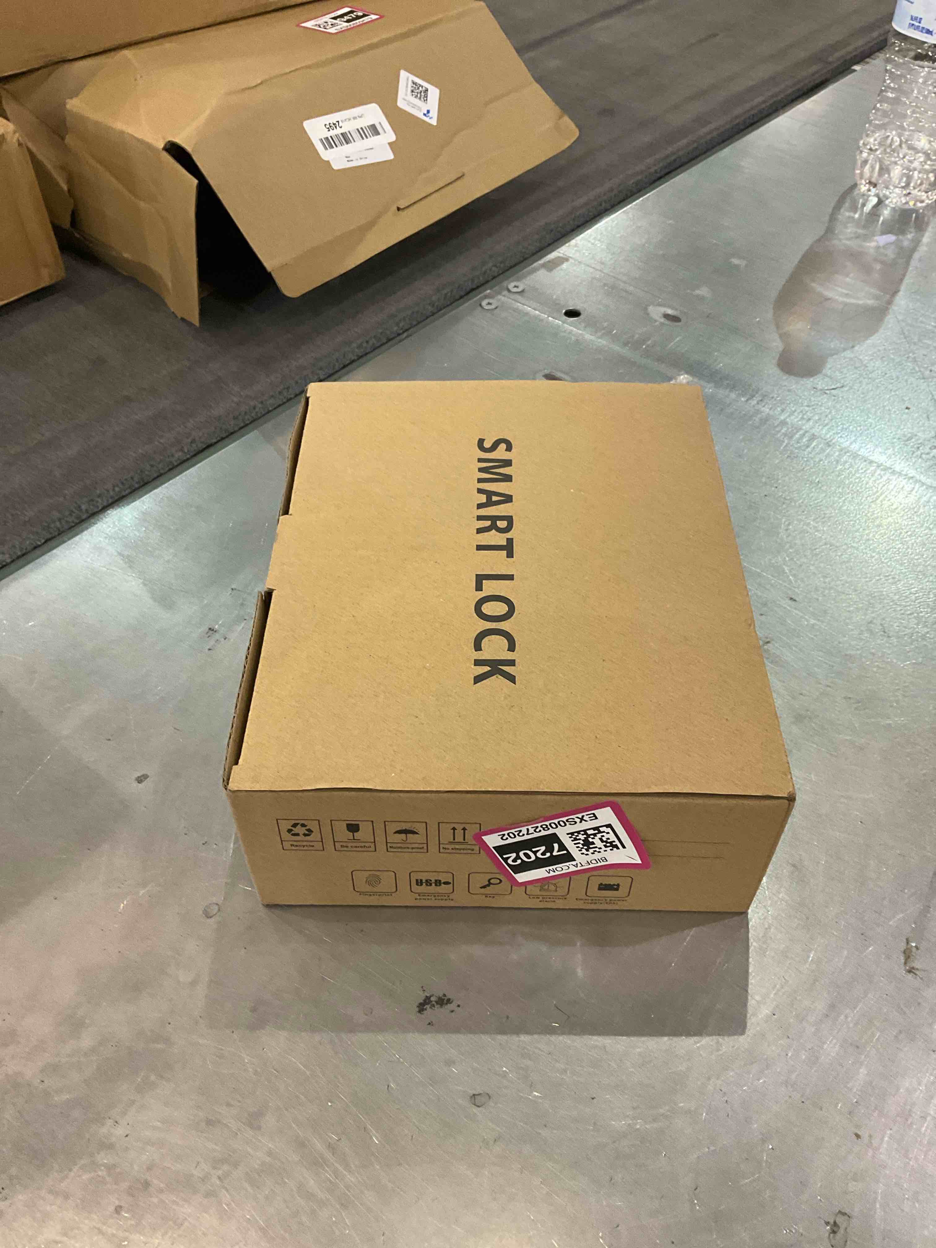 https://s3.amazonaws.com/lotting-images-prod/bidfta/EXS00827202_1699548958857.jpeg