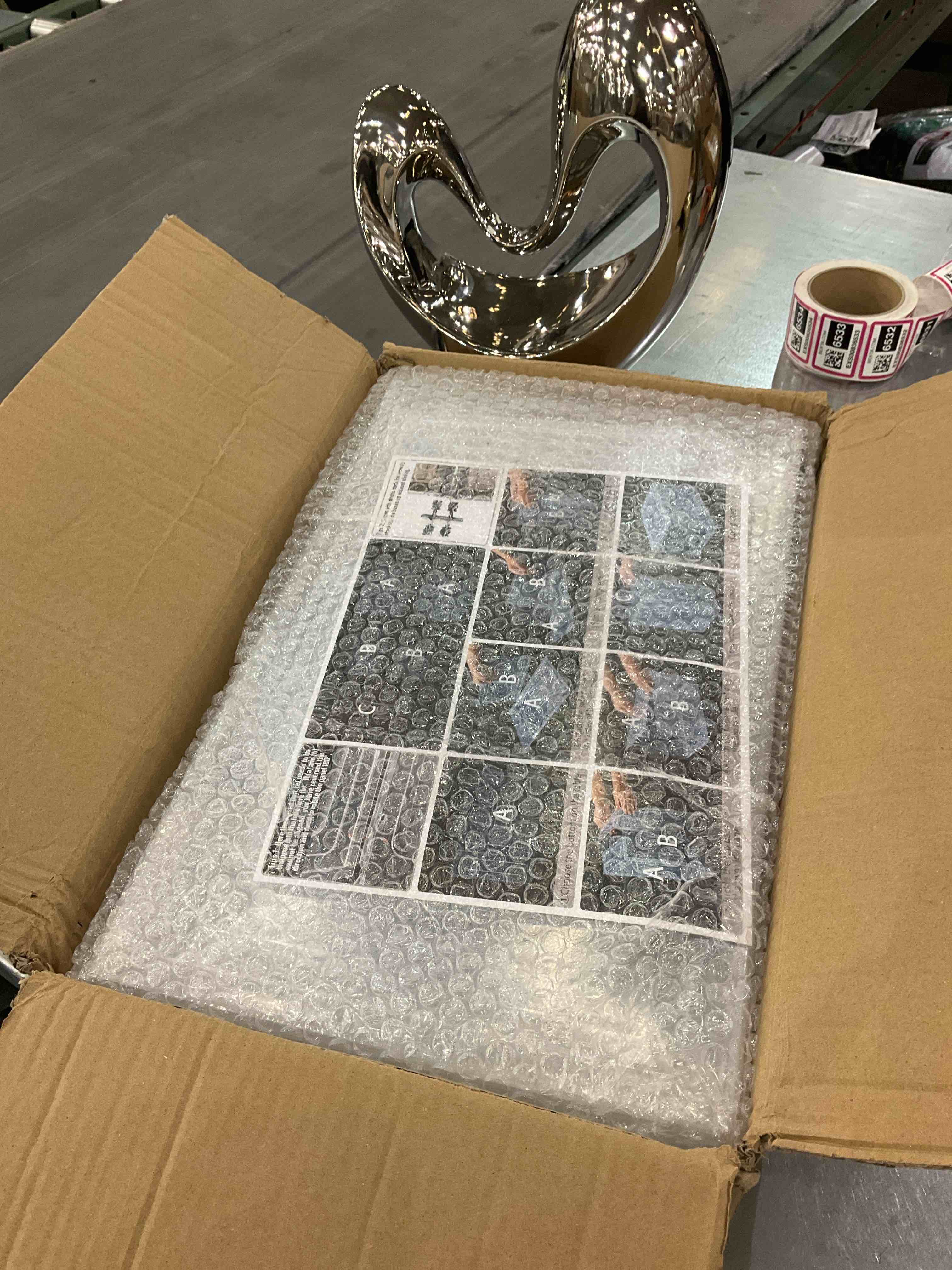 https://s3.amazonaws.com/lotting-images-prod/bidfta/EXS00827486_1699887105846.jpeg
