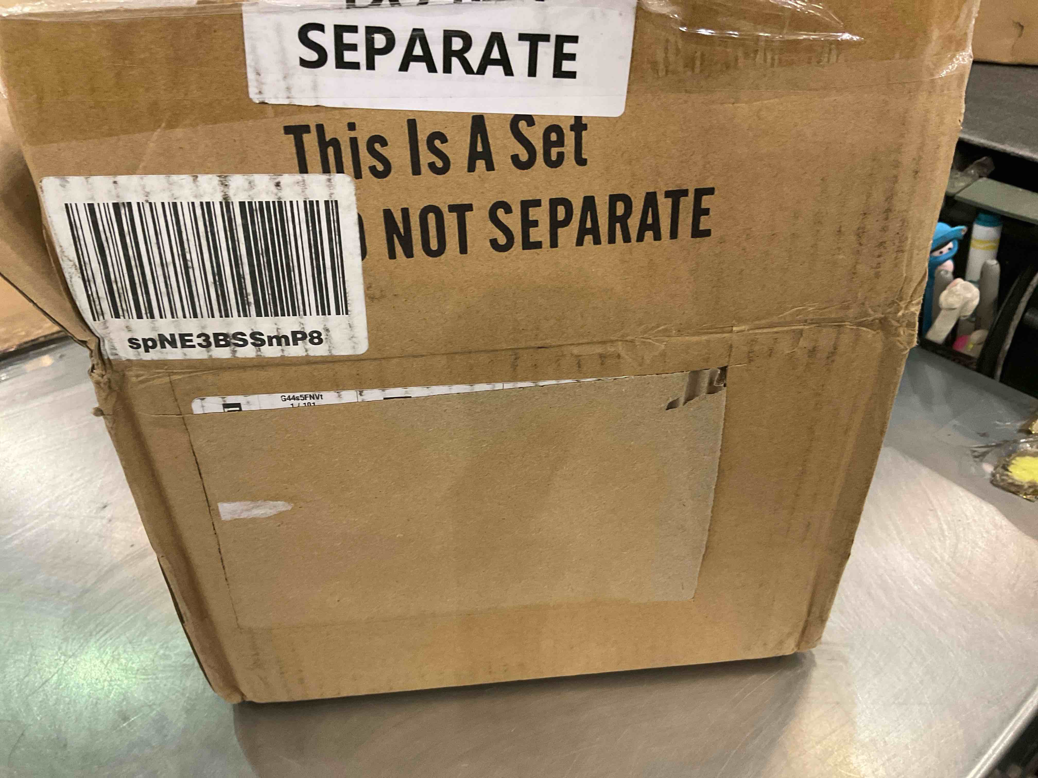 https://s3.amazonaws.com/lotting-images-prod/bidfta/EXS00827669_1699471822725.jpeg
