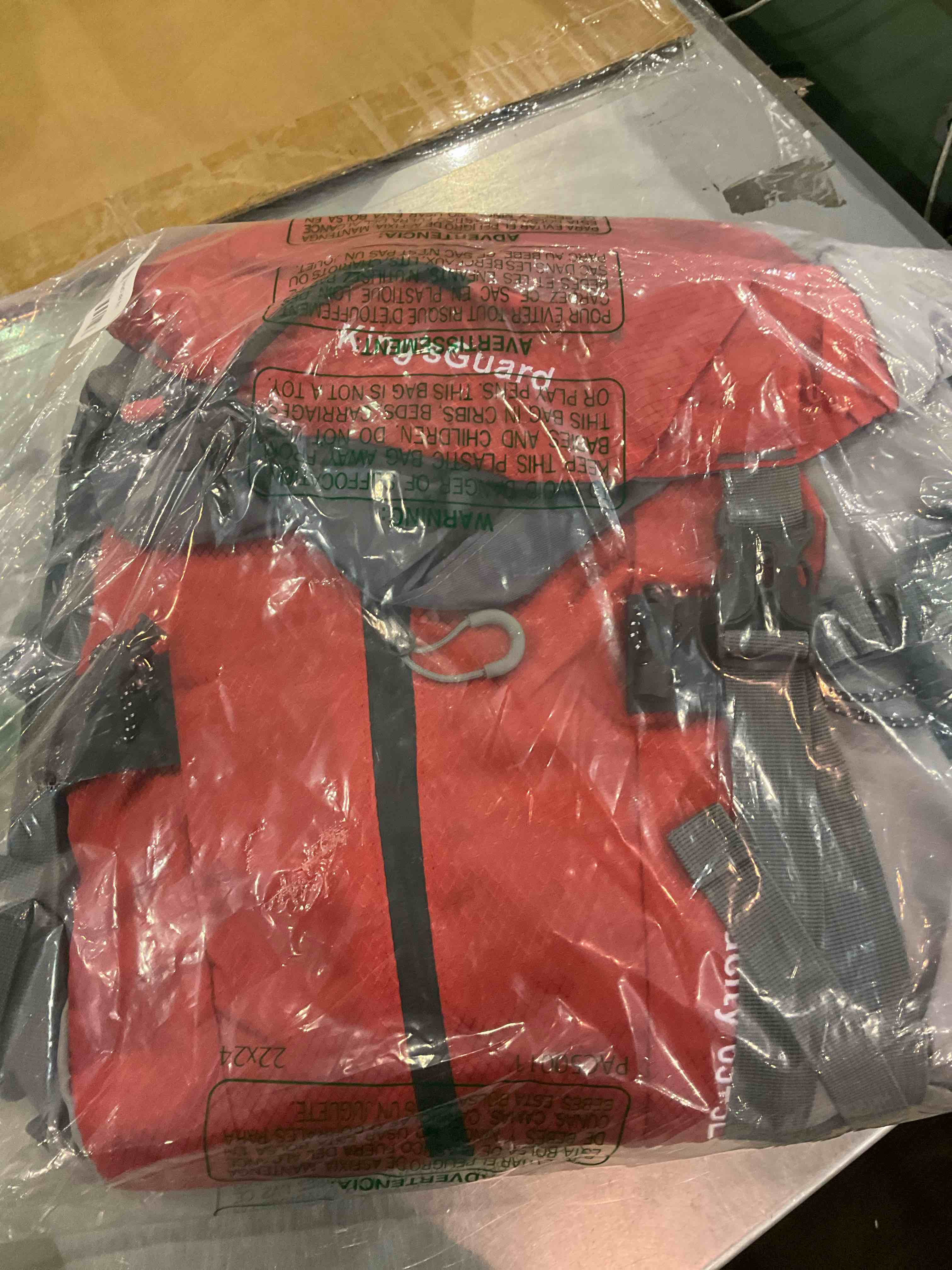 https://s3.amazonaws.com/lotting-images-prod/bidfta/EXS00827749_1699621730372.jpeg