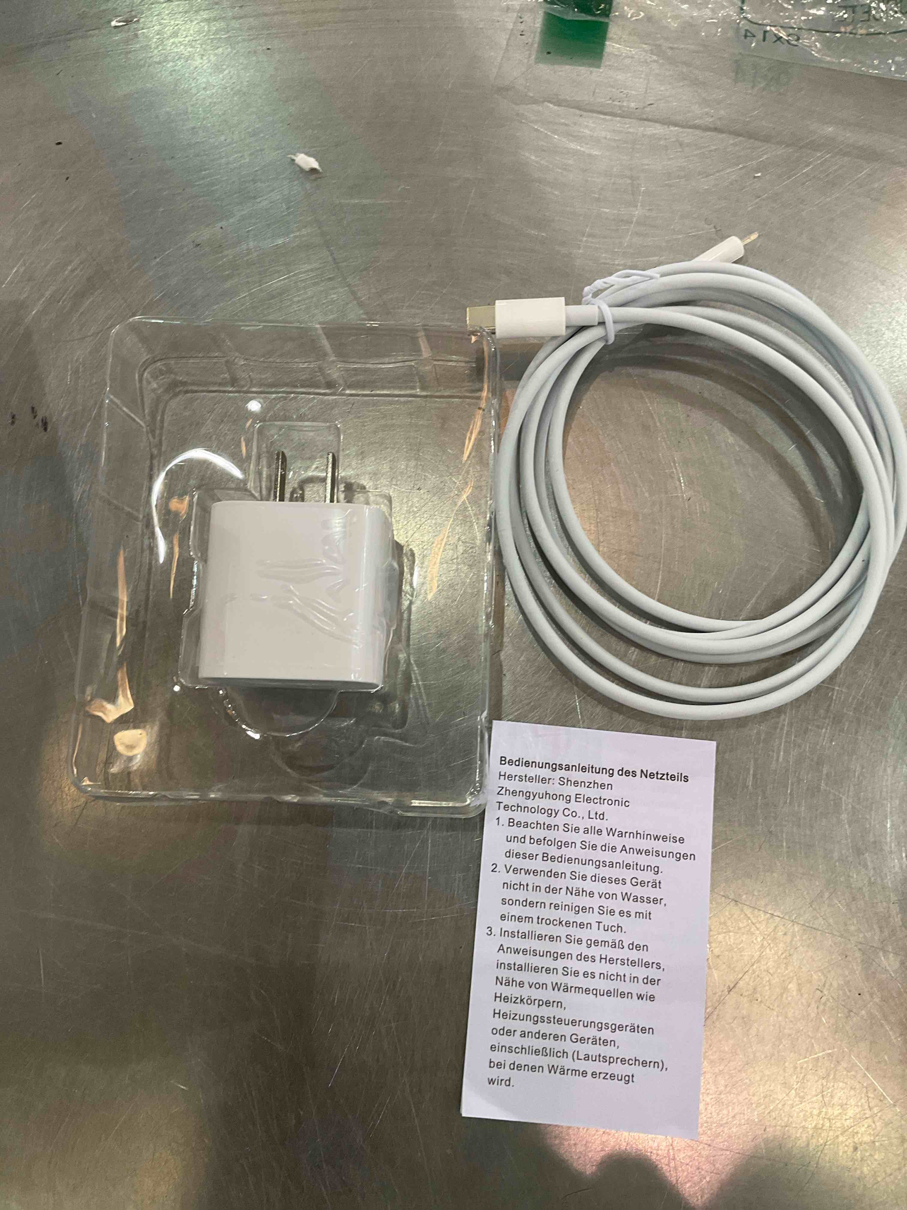 https://s3.amazonaws.com/lotting-images-prod/bidfta/EXS00827908_1699894631196.jpeg
