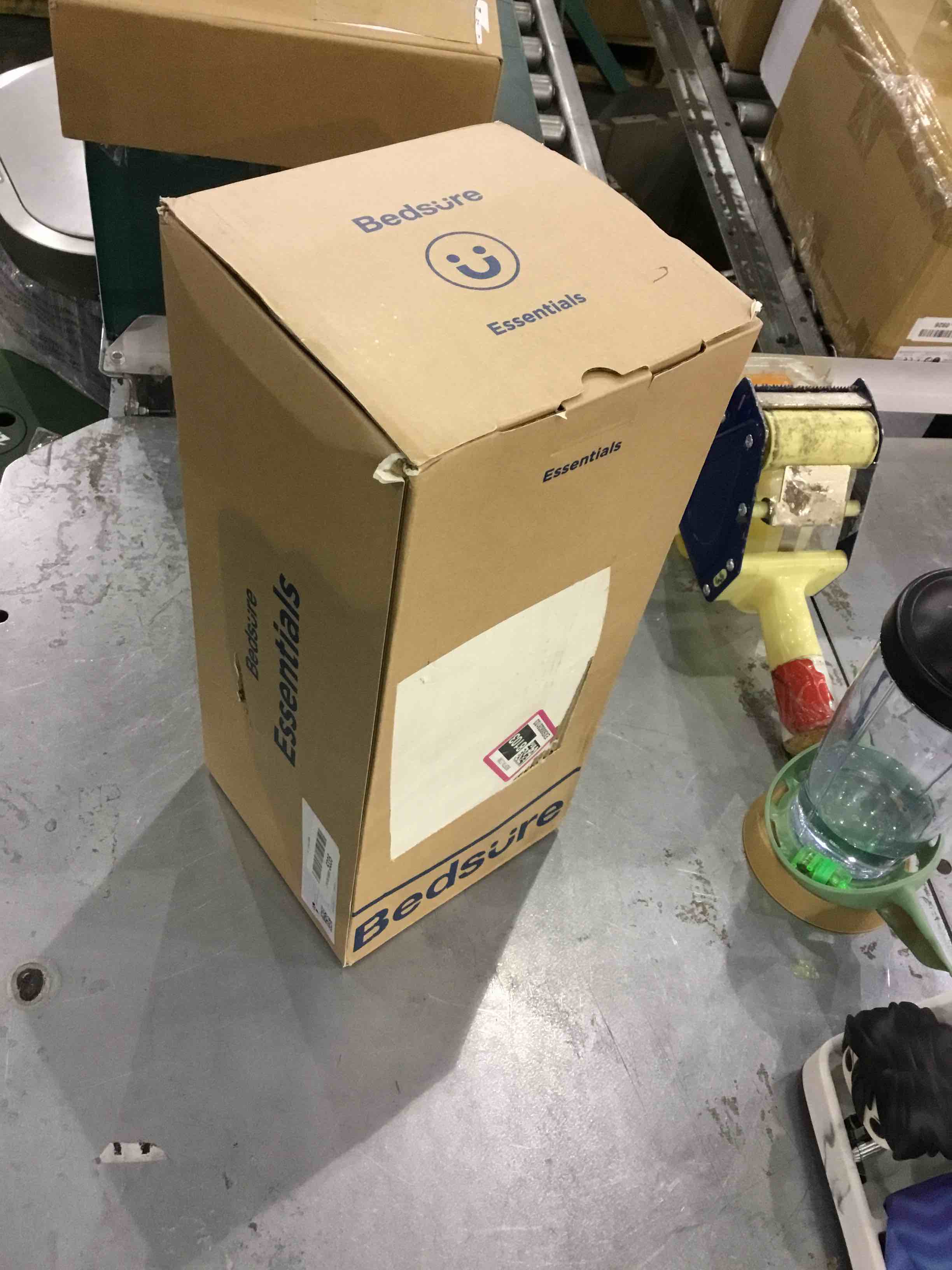 https://s3.amazonaws.com/lotting-images-prod/bidfta/EXS00828103_1700137802849.jpeg