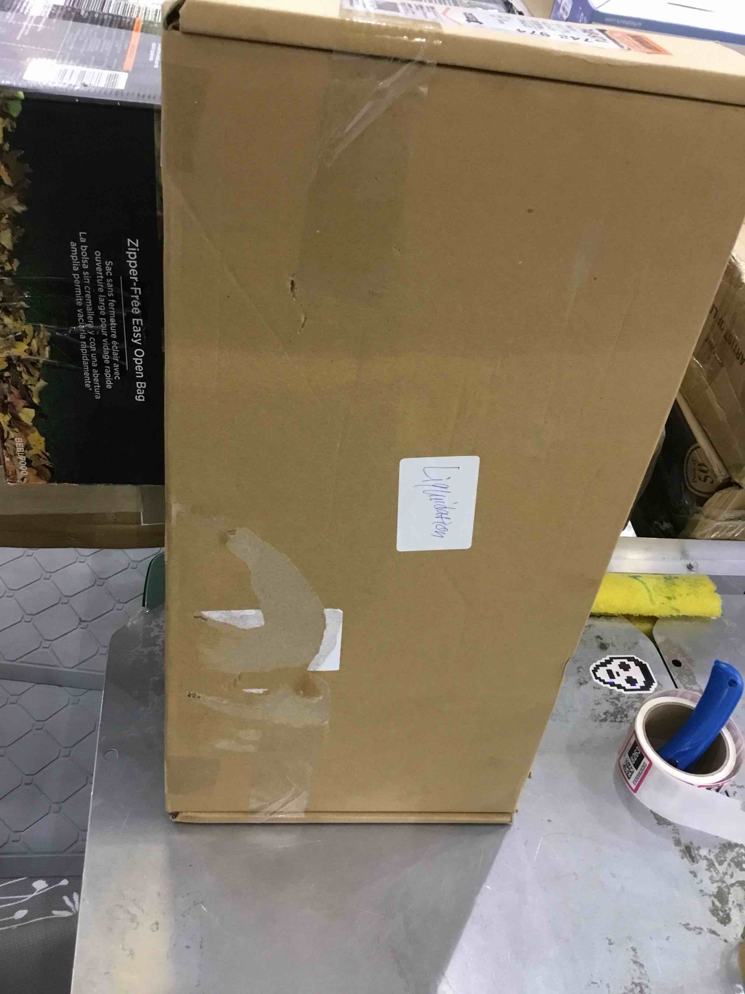 https://s3.amazonaws.com/lotting-images-prod/bidfta/EXS00828259_1700153340332.jpeg