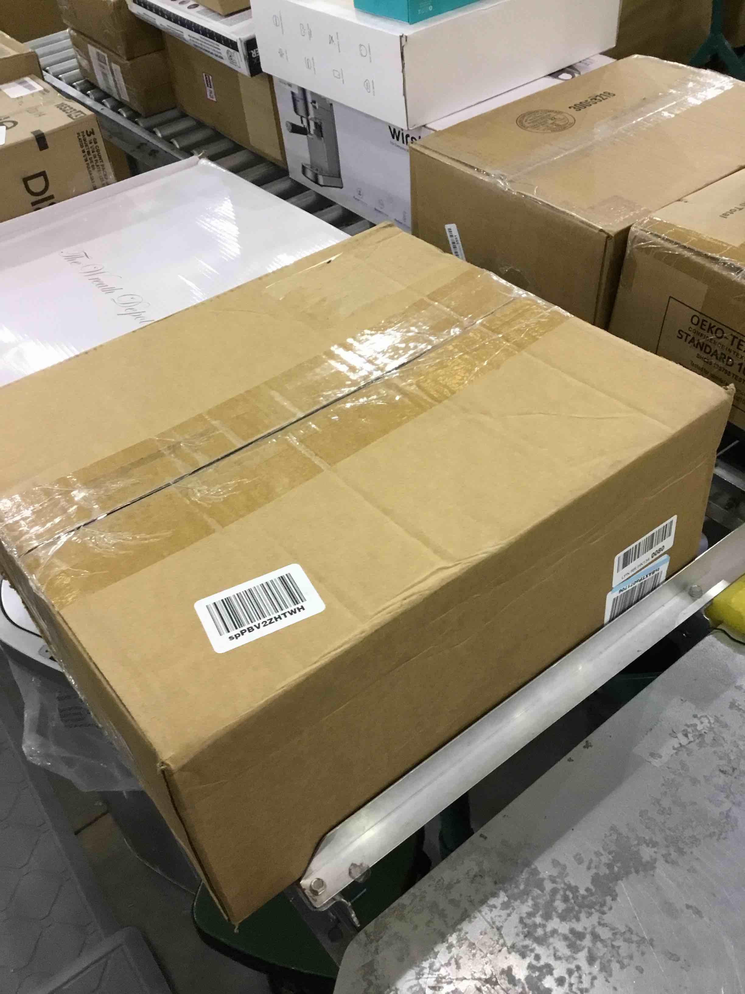 https://s3.amazonaws.com/lotting-images-prod/bidfta/EXS00828430_1700231254539.jpeg