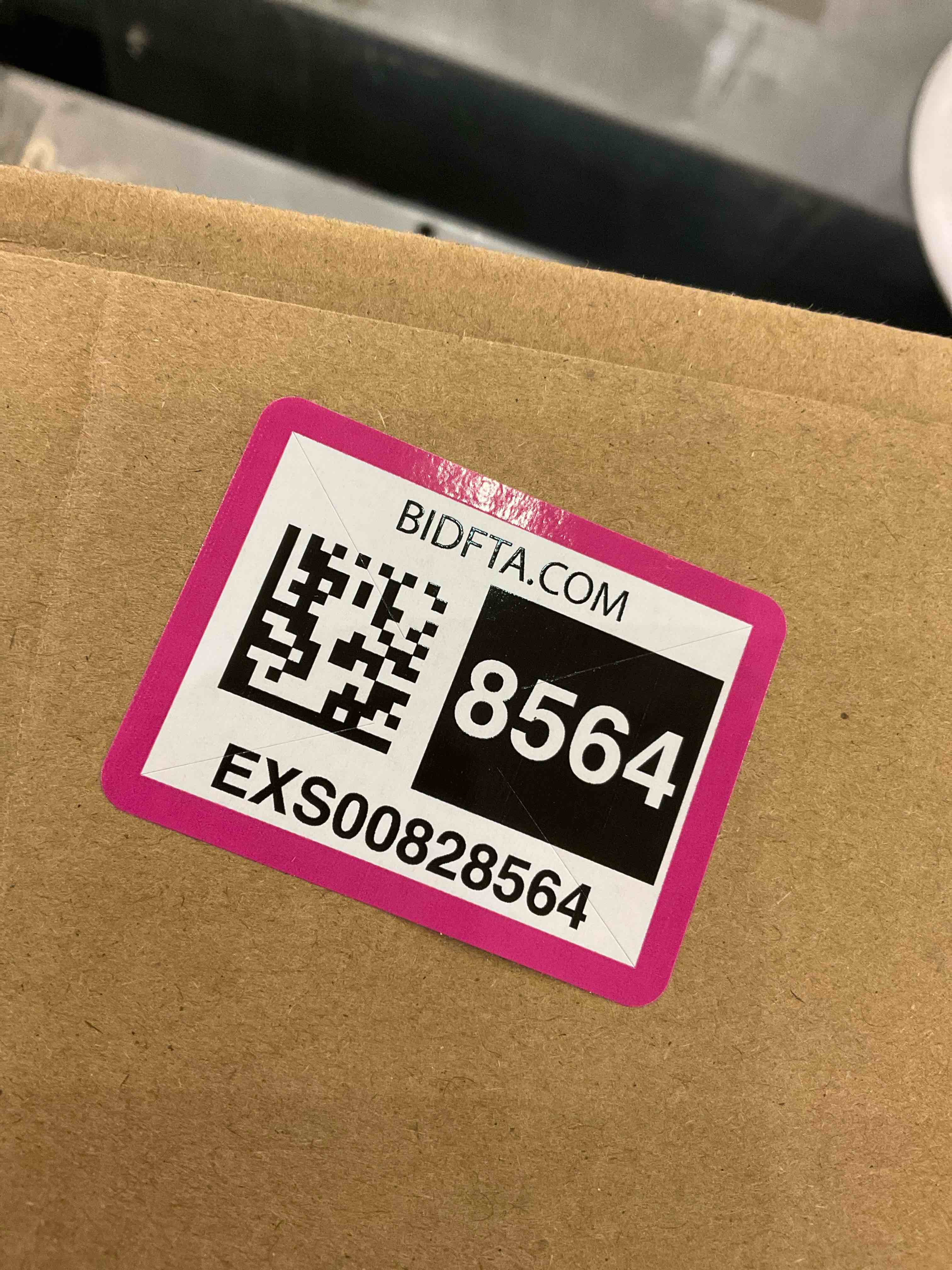 https://s3.amazonaws.com/lotting-images-prod/bidfta/EXS00828564_1700064936972.jpeg