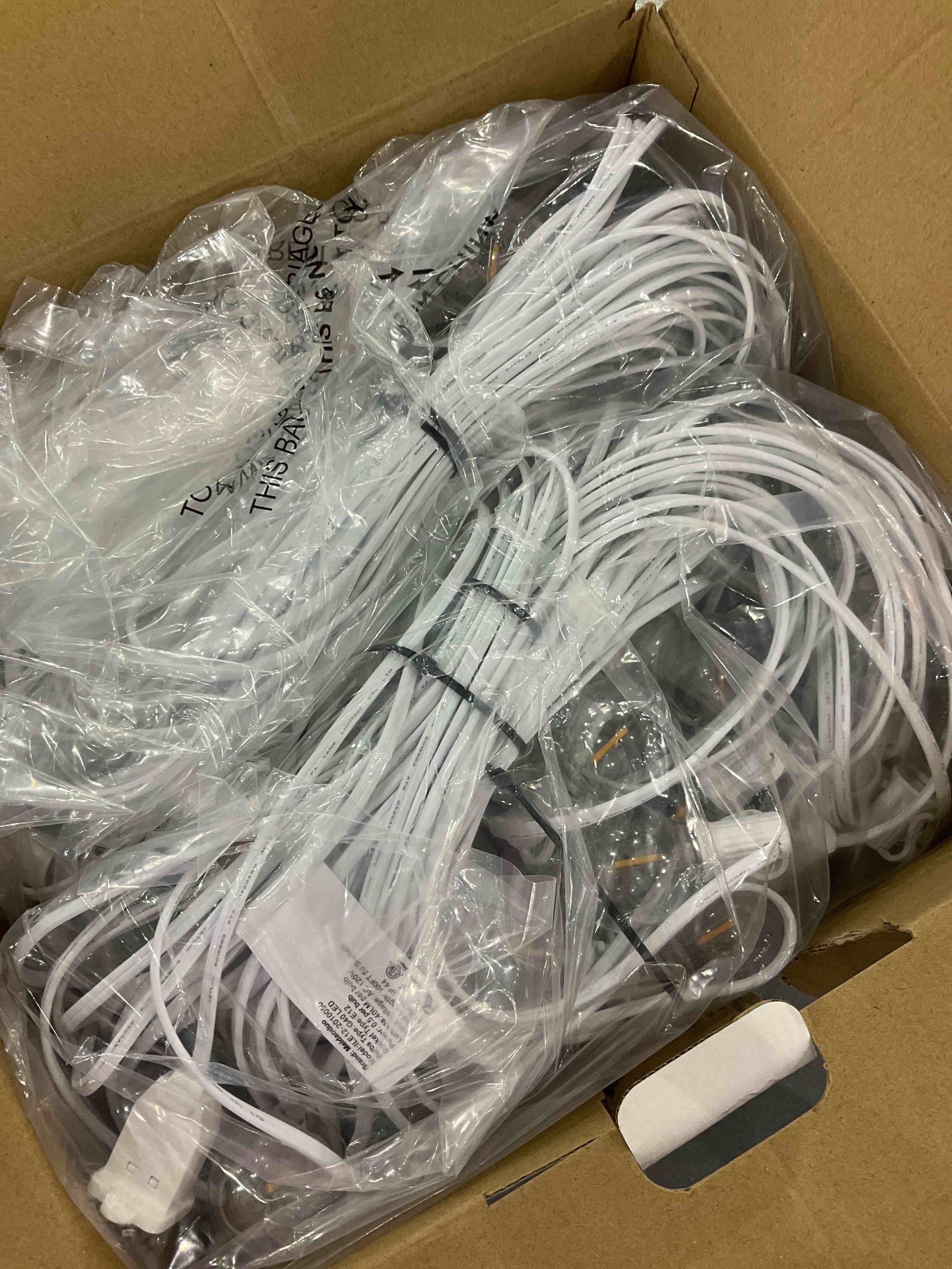https://s3.amazonaws.com/lotting-images-prod/bidfta/EXS00828808_1700483685187.jpeg