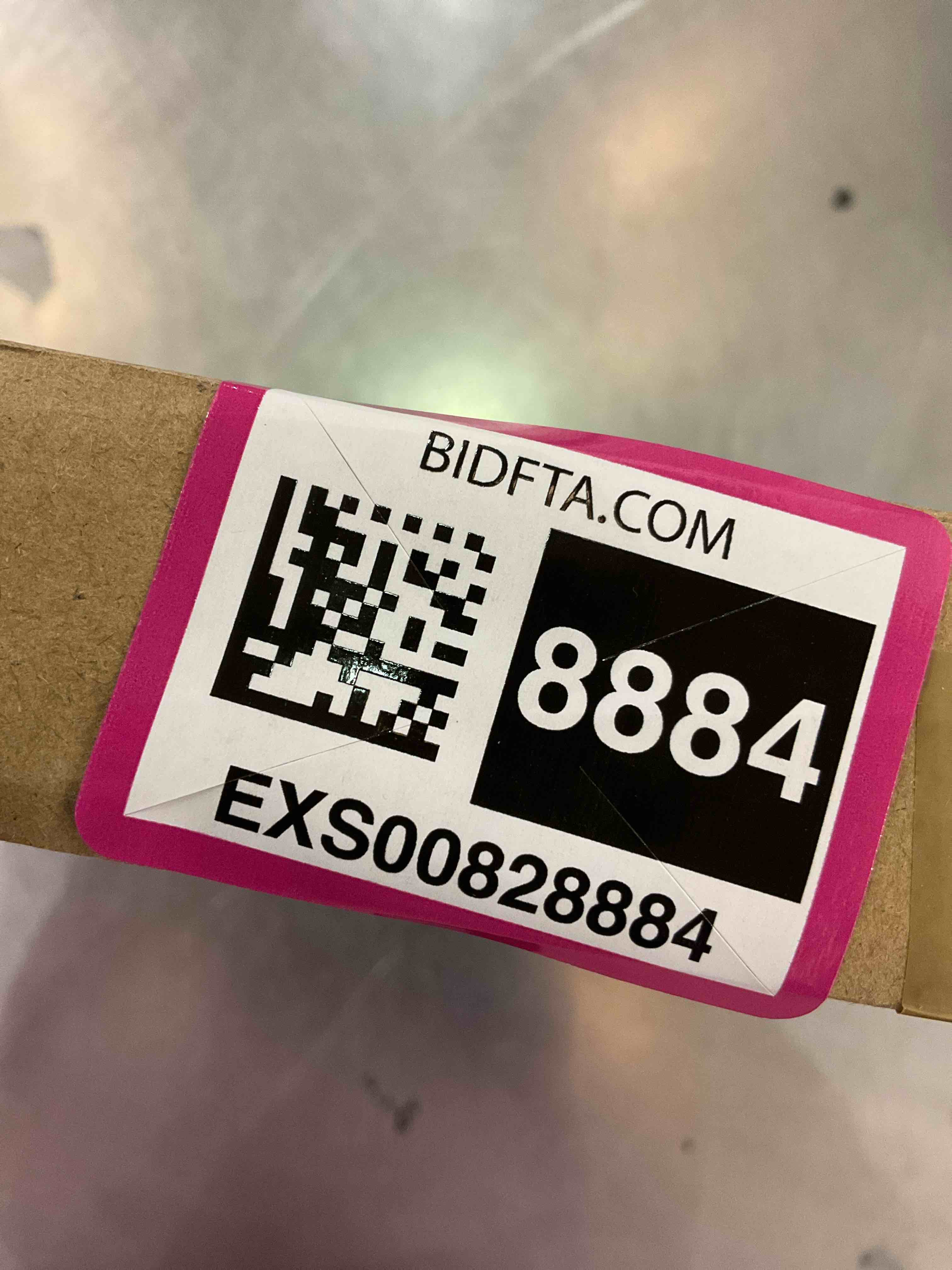 https://s3.amazonaws.com/lotting-images-prod/bidfta/EXS00828884_1700503140559.jpeg