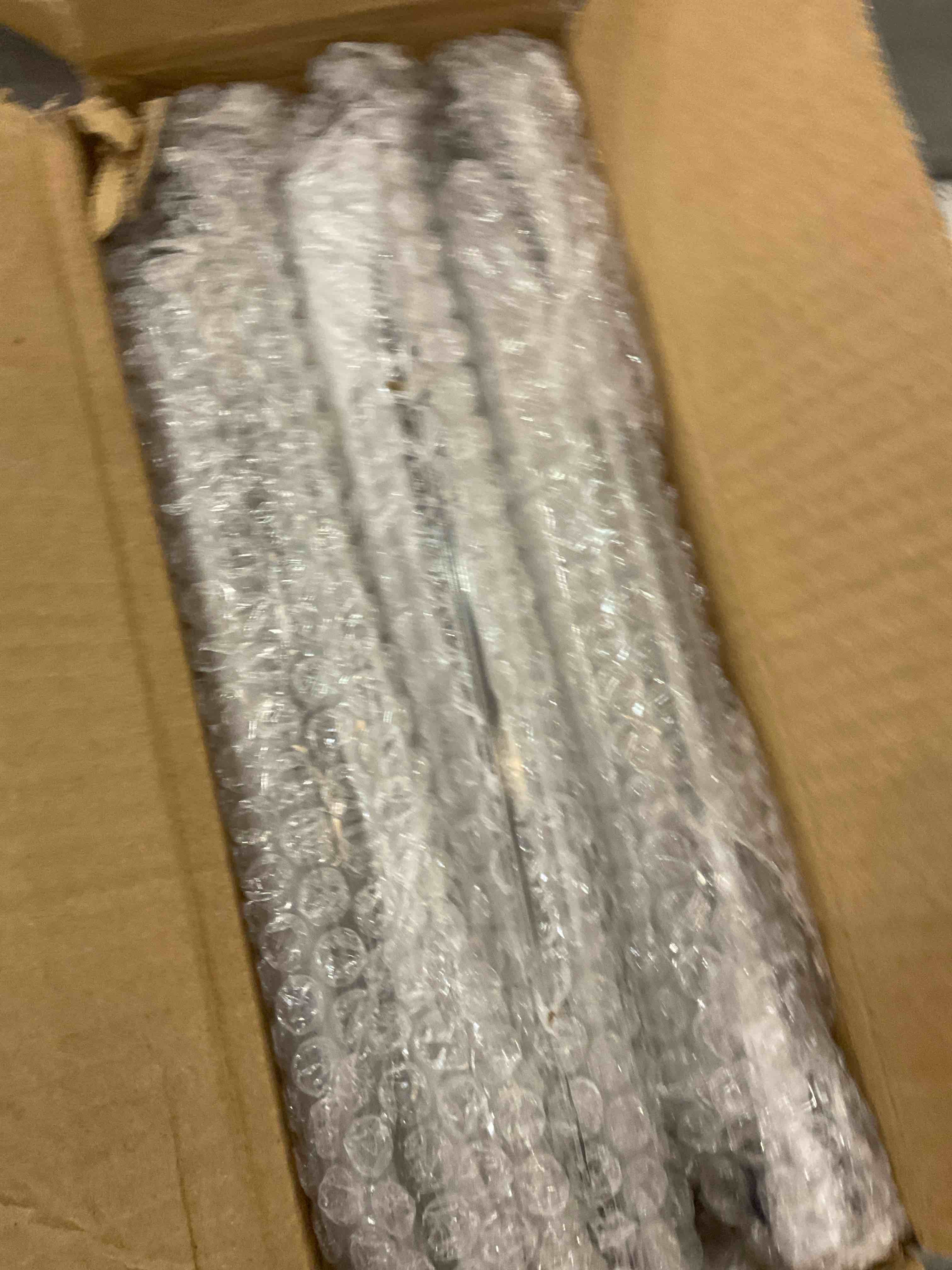 https://s3.amazonaws.com/lotting-images-prod/bidfta/EXS00829103_1700153087573.jpeg